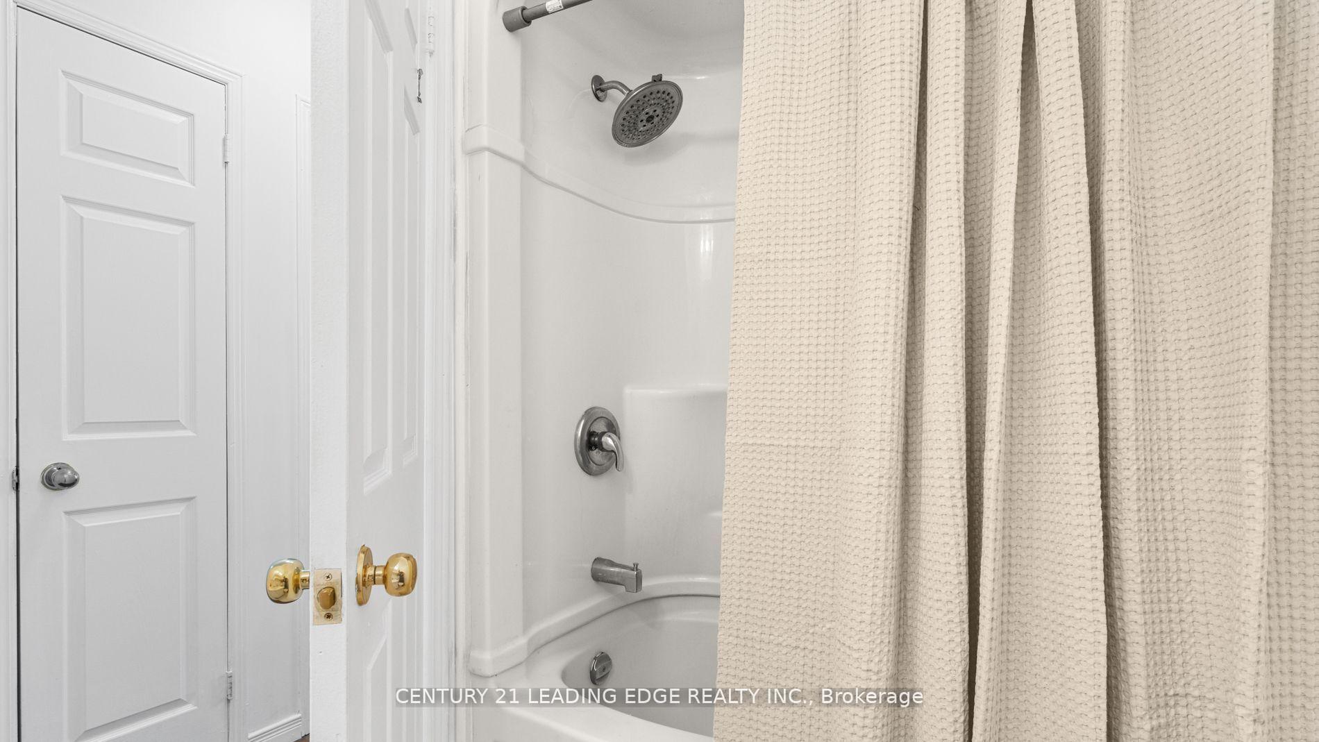 Photo 28 of 55 Turnberry Crescent, Clarington, Courtice — HOMEH