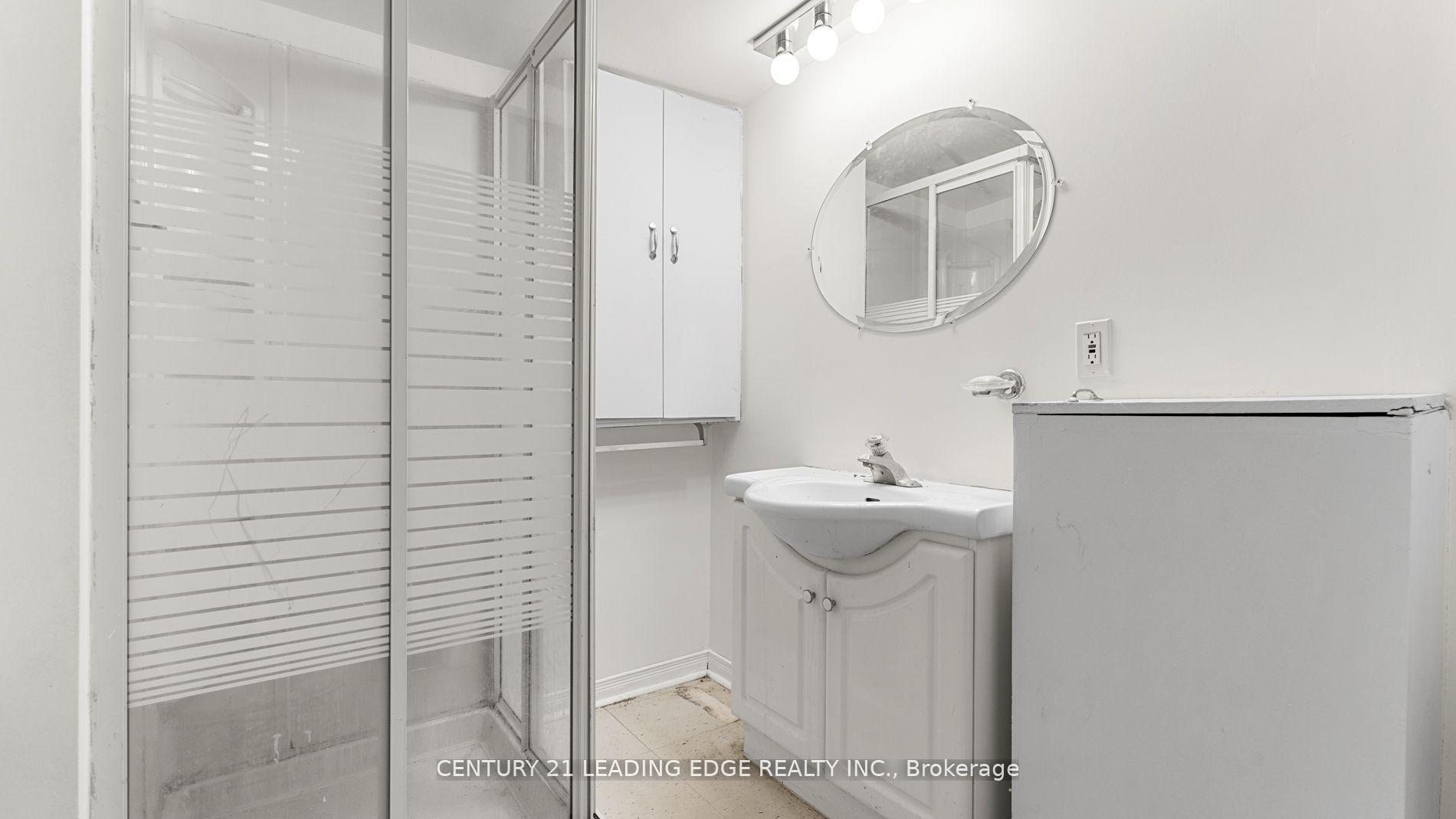 Photo 34 of 55 Turnberry Crescent, Clarington, Courtice — HOMEH