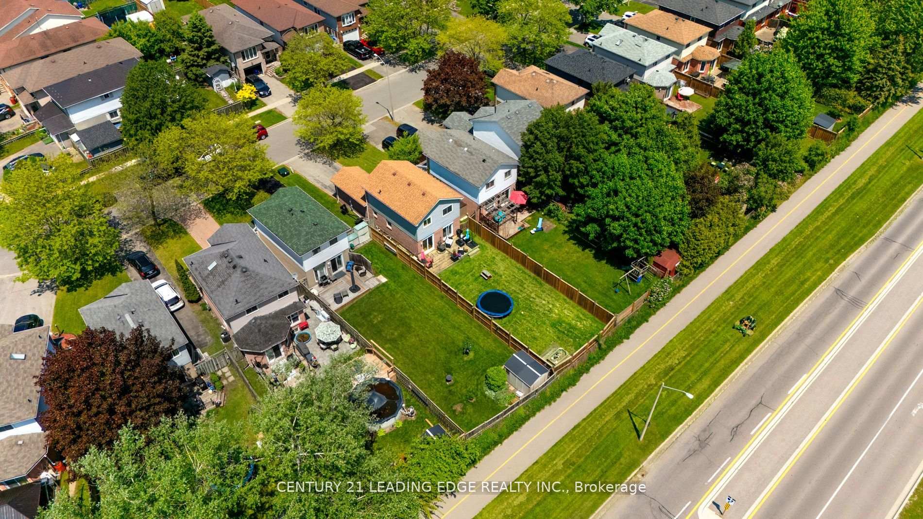 Photo 40 of 55 Turnberry Crescent, Clarington, Courtice — HOMEH