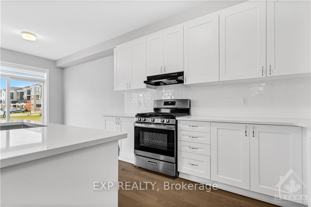 Photo 3 of 522 Flagstaff Drive, Ottawa, Barrhaven - Half Moon Bay — HOMEH