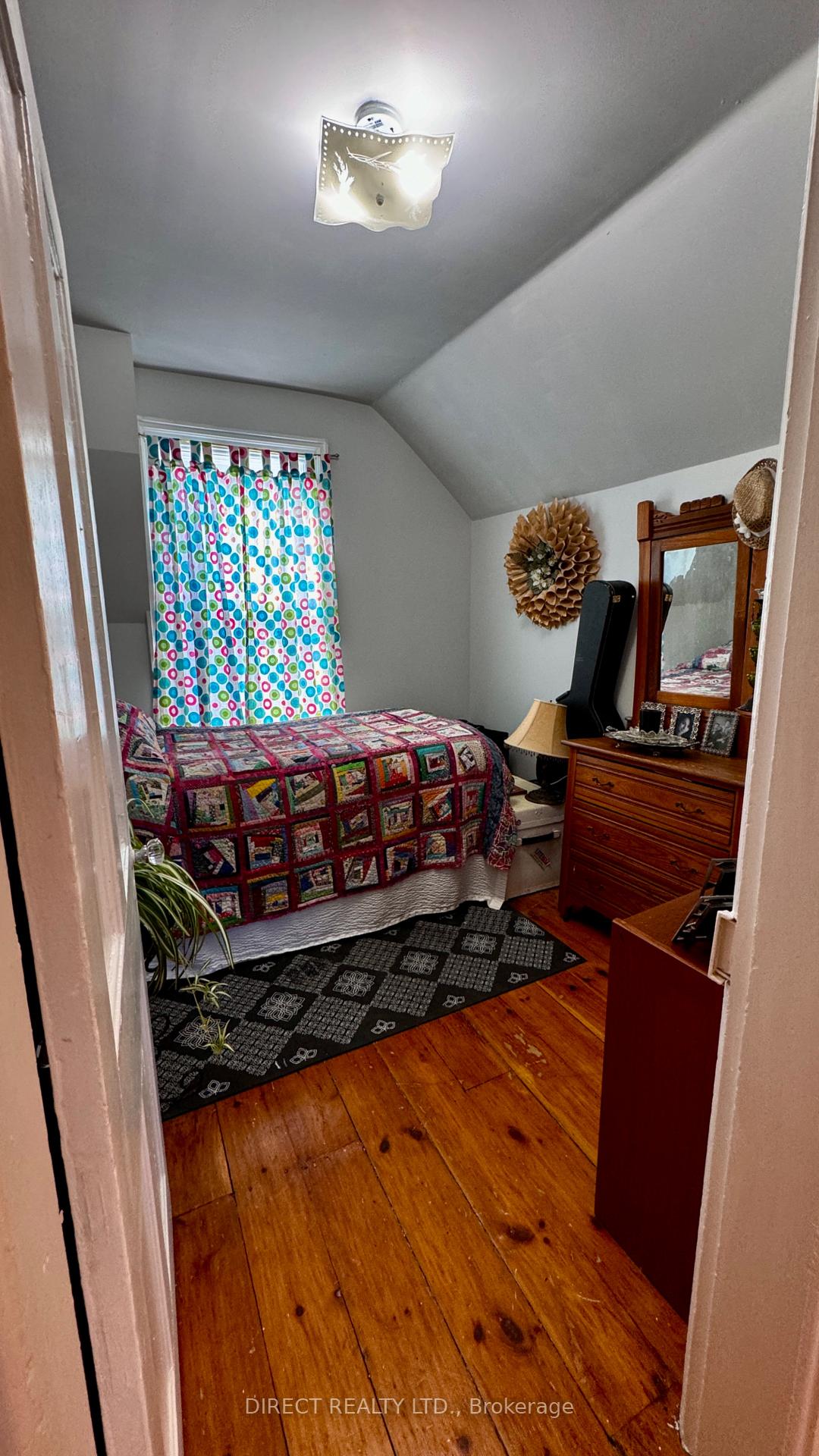 Photo 10 of 283 Foster Avenue, Belleville, Belleville Ward — HOMEH