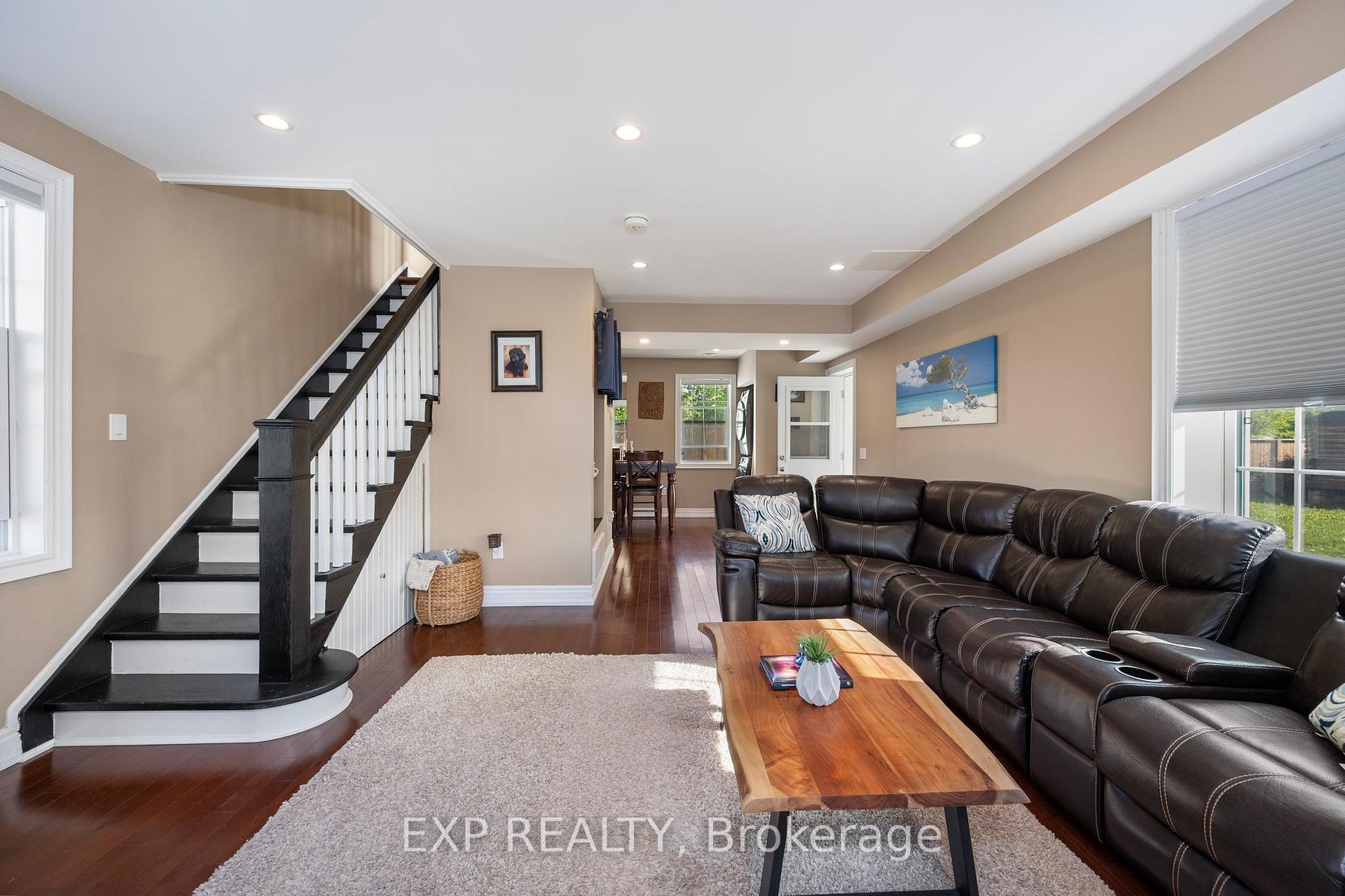 Photo 9 of 1597 Metro Road N, Georgina, Historic Lakeshore Communities — HOMEH