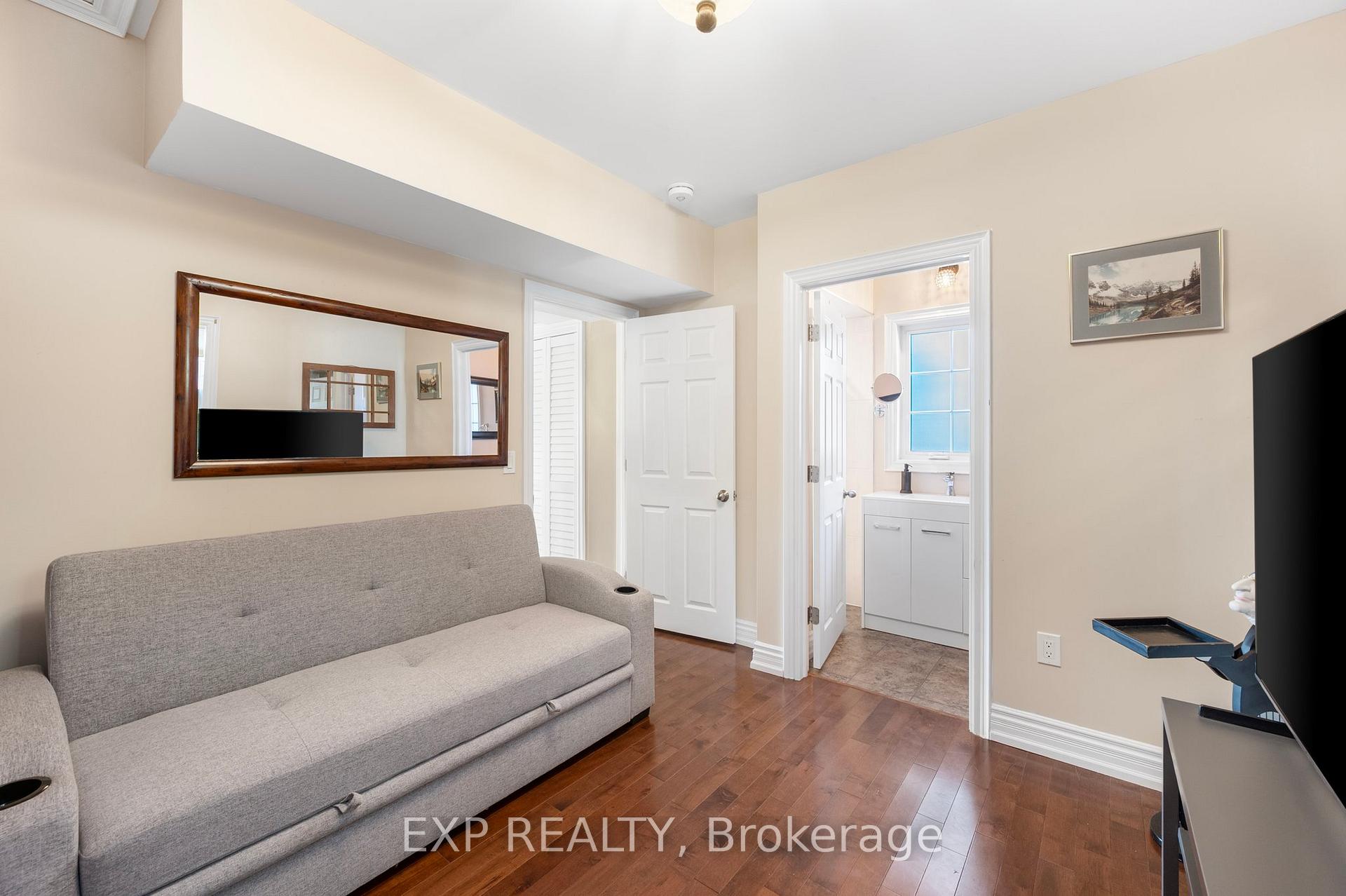 Photo 19 of 1597 Metro Road N, Georgina, Historic Lakeshore Communities — HOMEH