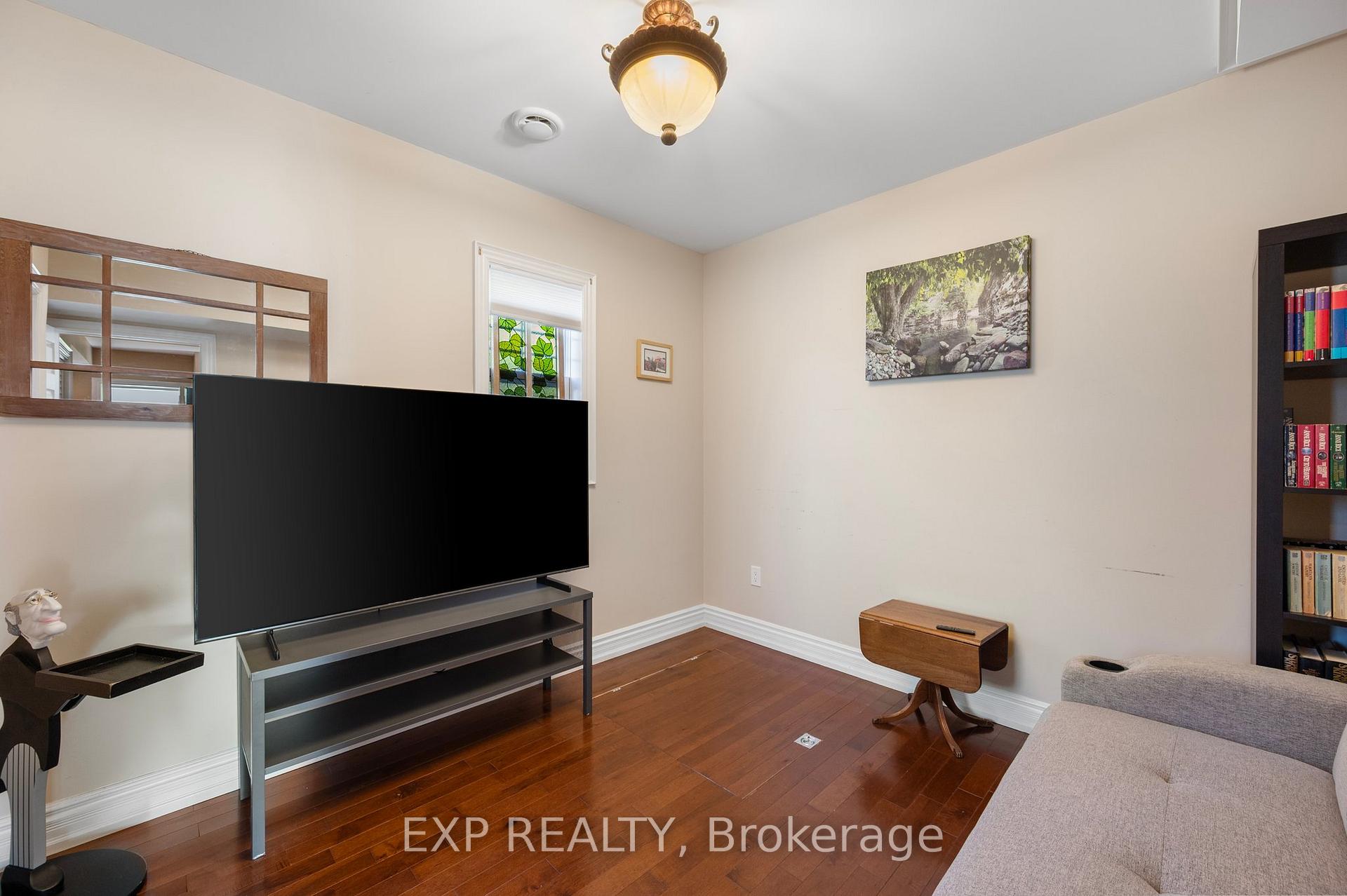 Photo 20 of 1597 Metro Road N, Georgina, Historic Lakeshore Communities — HOMEH