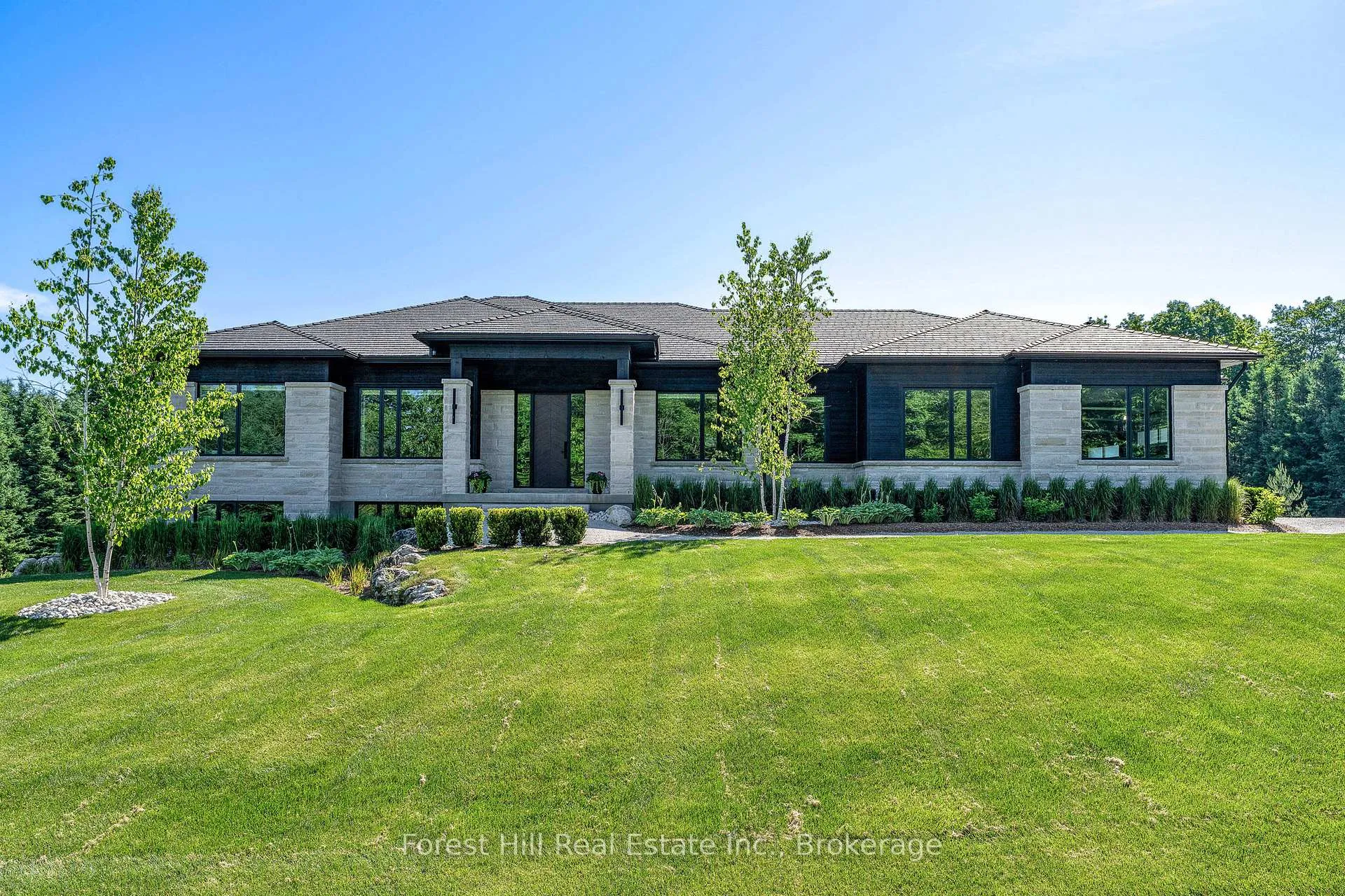 Front of 147 Blue Jay Crescent