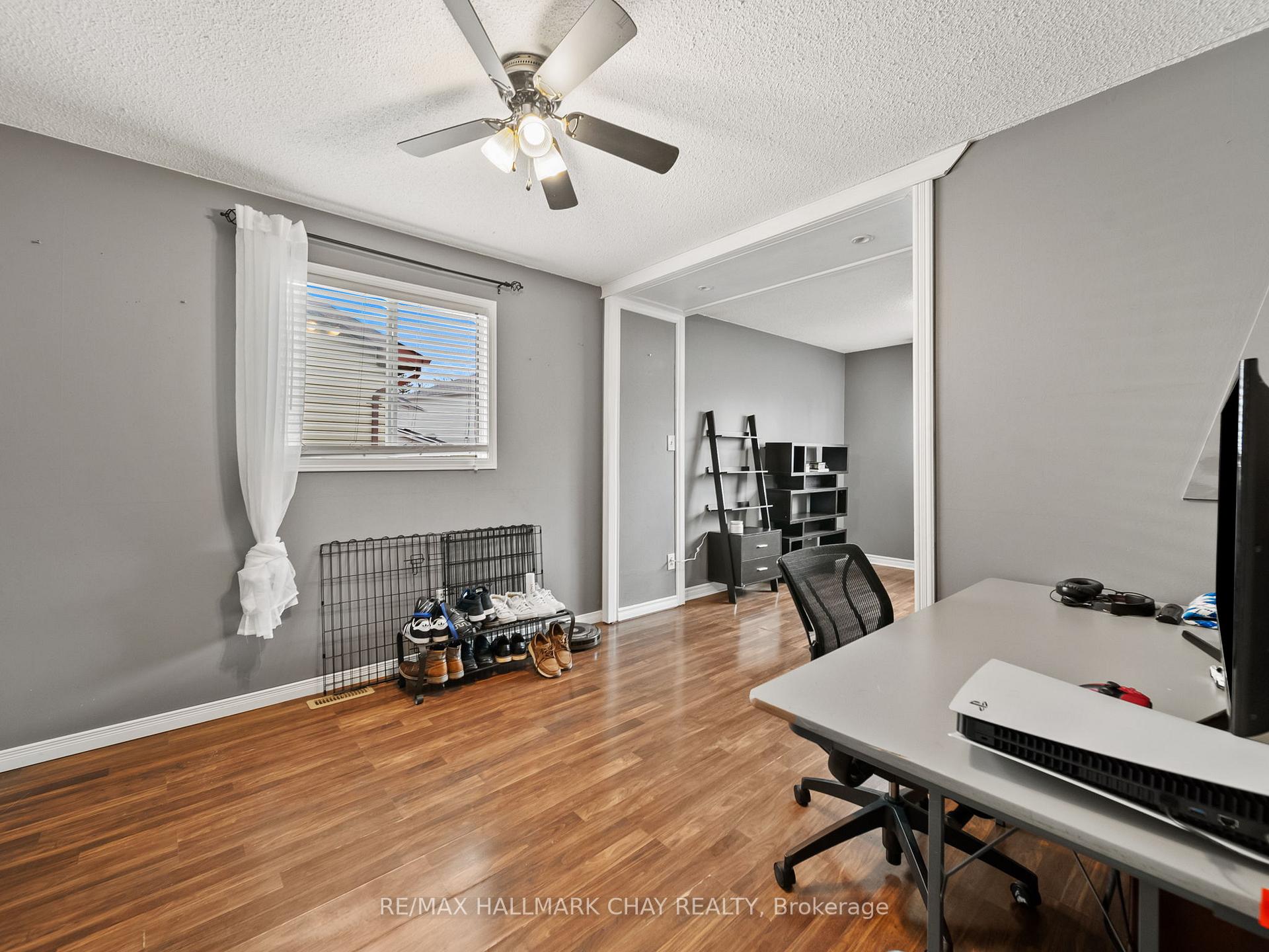Photo 33 of 51 Shakespeare Crescent, Barrie, Letitia Heights — HOMEH