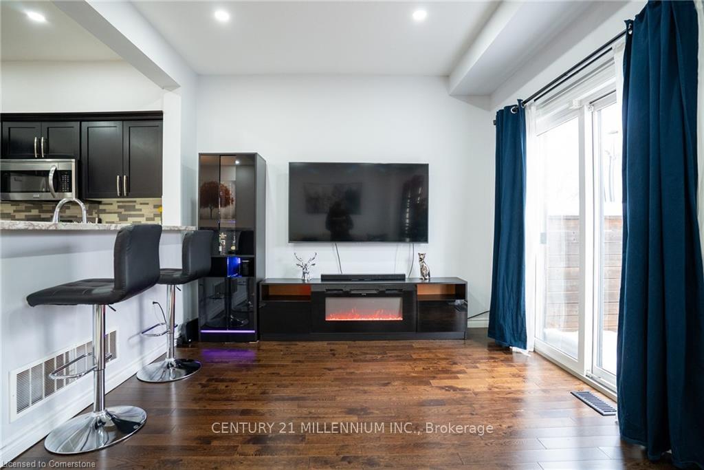 Photo 5 of Unit 62, 9 Hampton Brook Way, Hamilton, Mount Hope — HOMEH