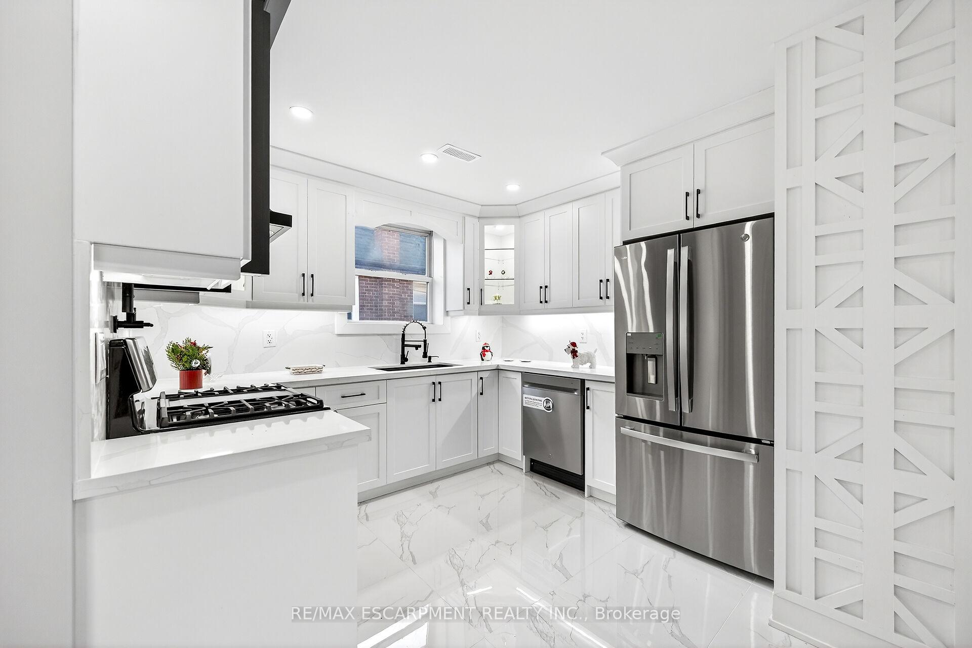 Photo 7 of 26 Martin Road, Hamilton, Rosedale — HOMEH