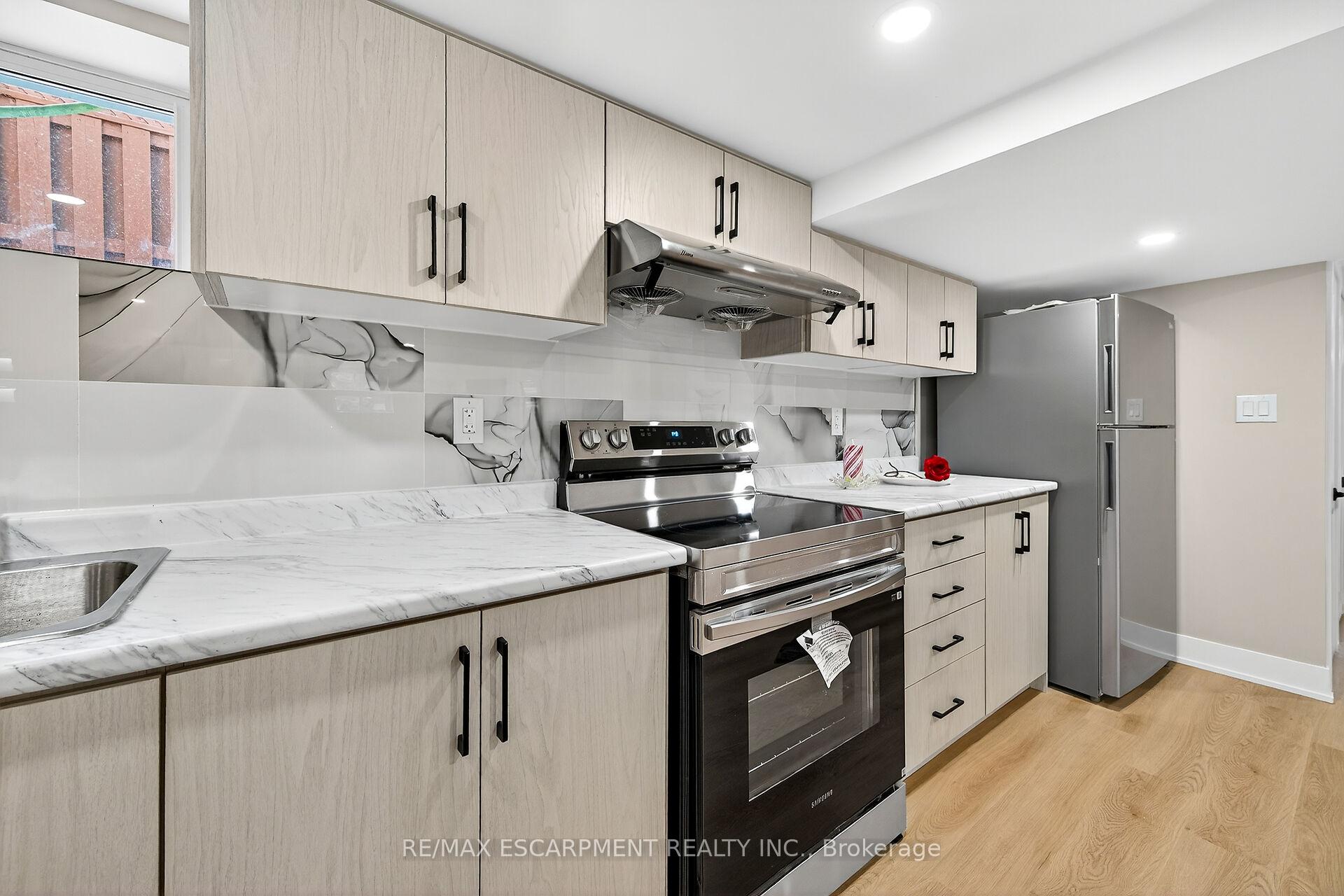 Photo 33 of 26 Martin Road, Hamilton, Rosedale — HOMEH