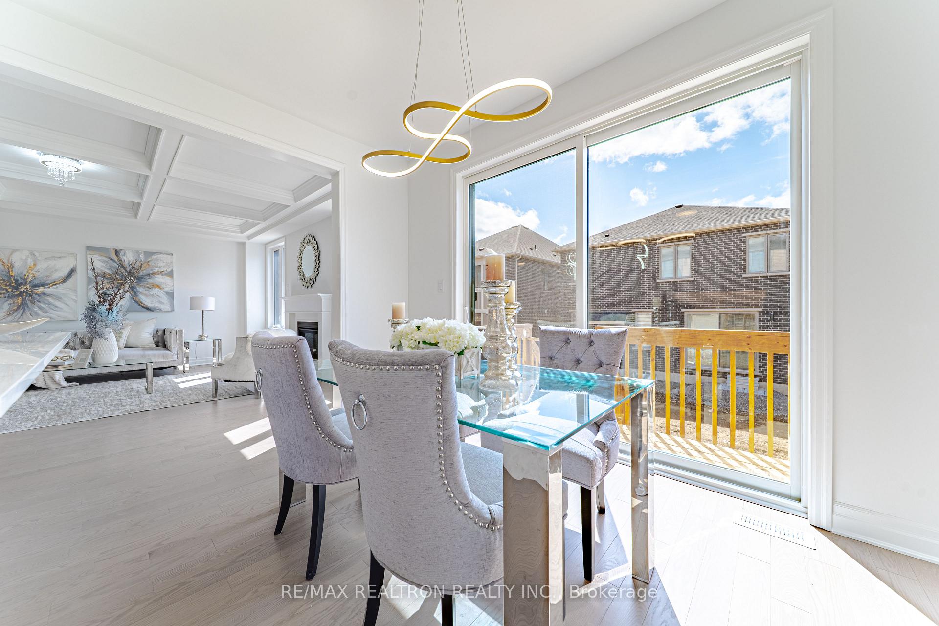 Photo 14 of 63 Greenridge Crescent, Markham, Victoria Manor-Jennings Gate — HOMEH