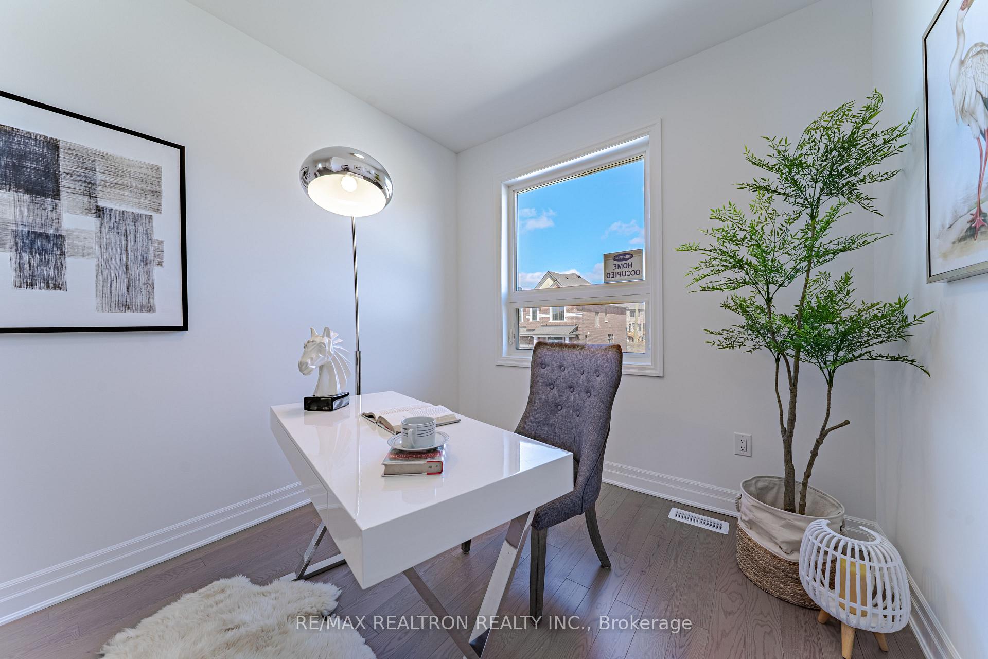 Photo 22 of 63 Greenridge Crescent, Markham, Victoria Manor-Jennings Gate — HOMEH
