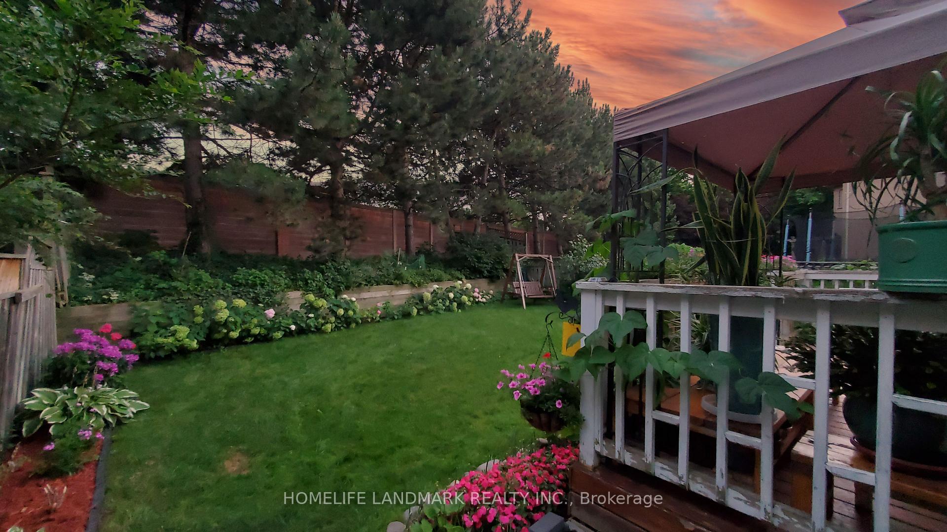 Photo 34 of 64 Bradgate Drive, Markham, Thornlea — HOMEH
