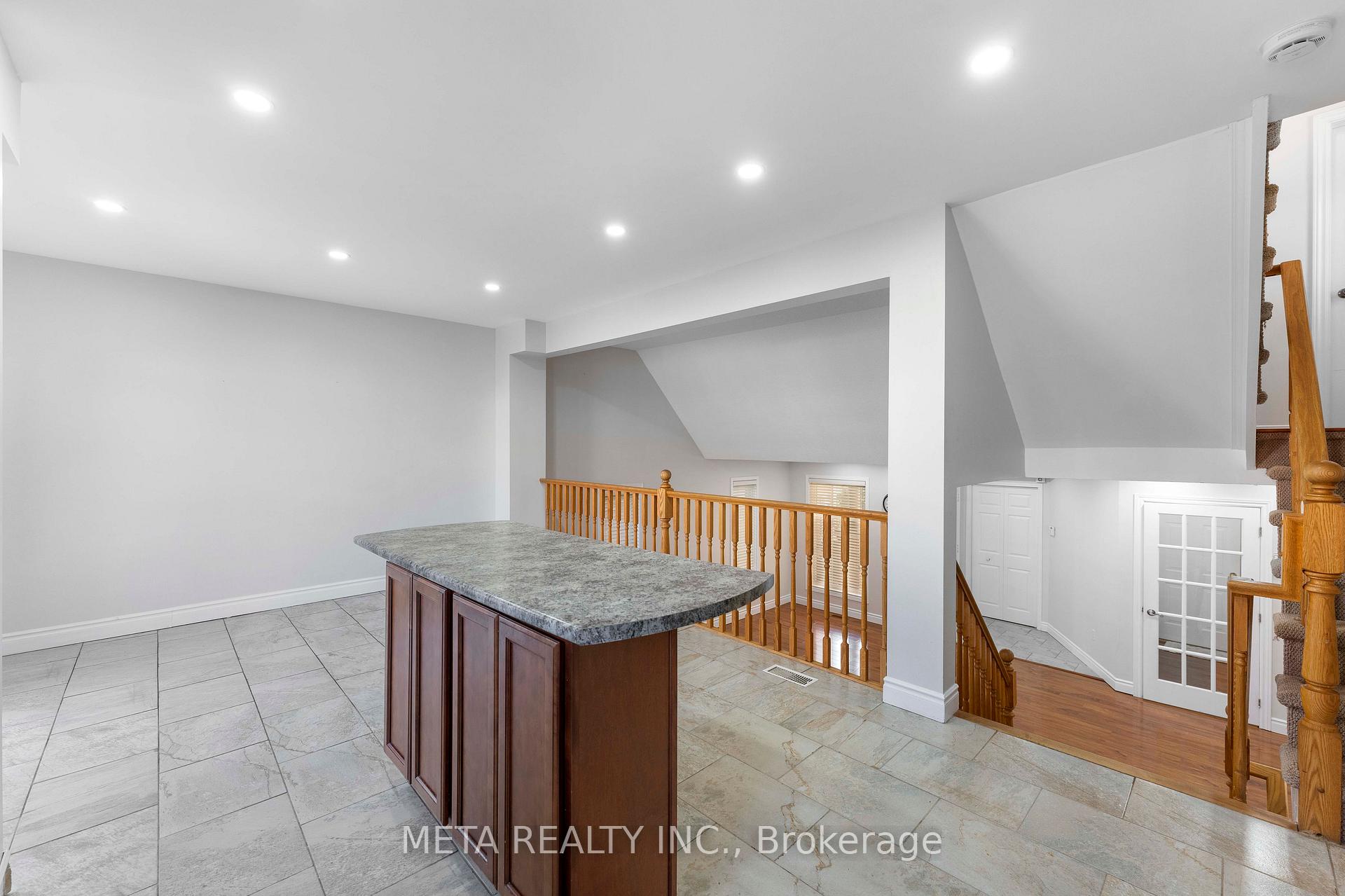 Photo 9 of 159 Lynch Circle, Guelph, Pineridge/Westminster Woods — HOMEH