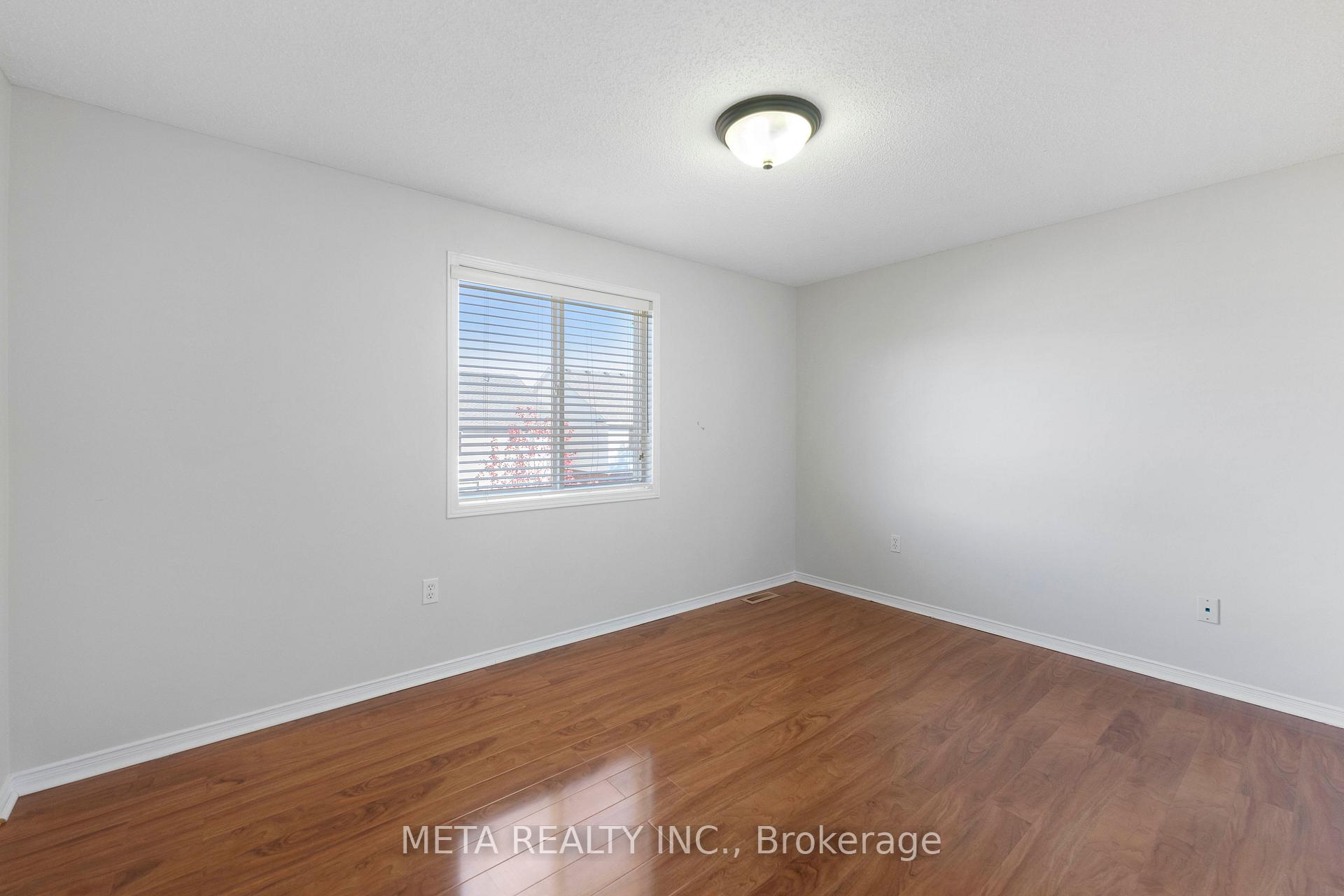 Photo 18 of 159 Lynch Circle, Guelph, Pineridge/Westminster Woods — HOMEH