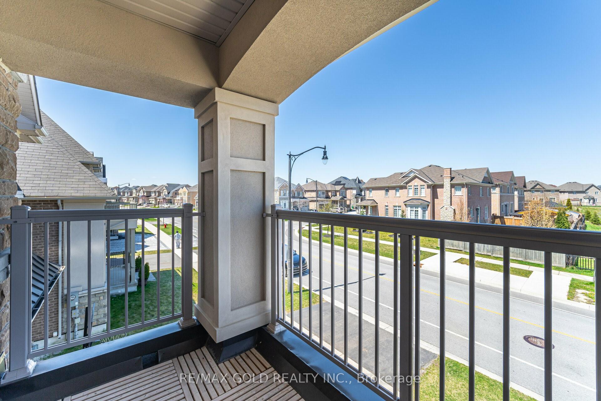Photo 23 of 71 Squire Ellis Drive, Brampton, Toronto Gore Rural Estate — HOMEH