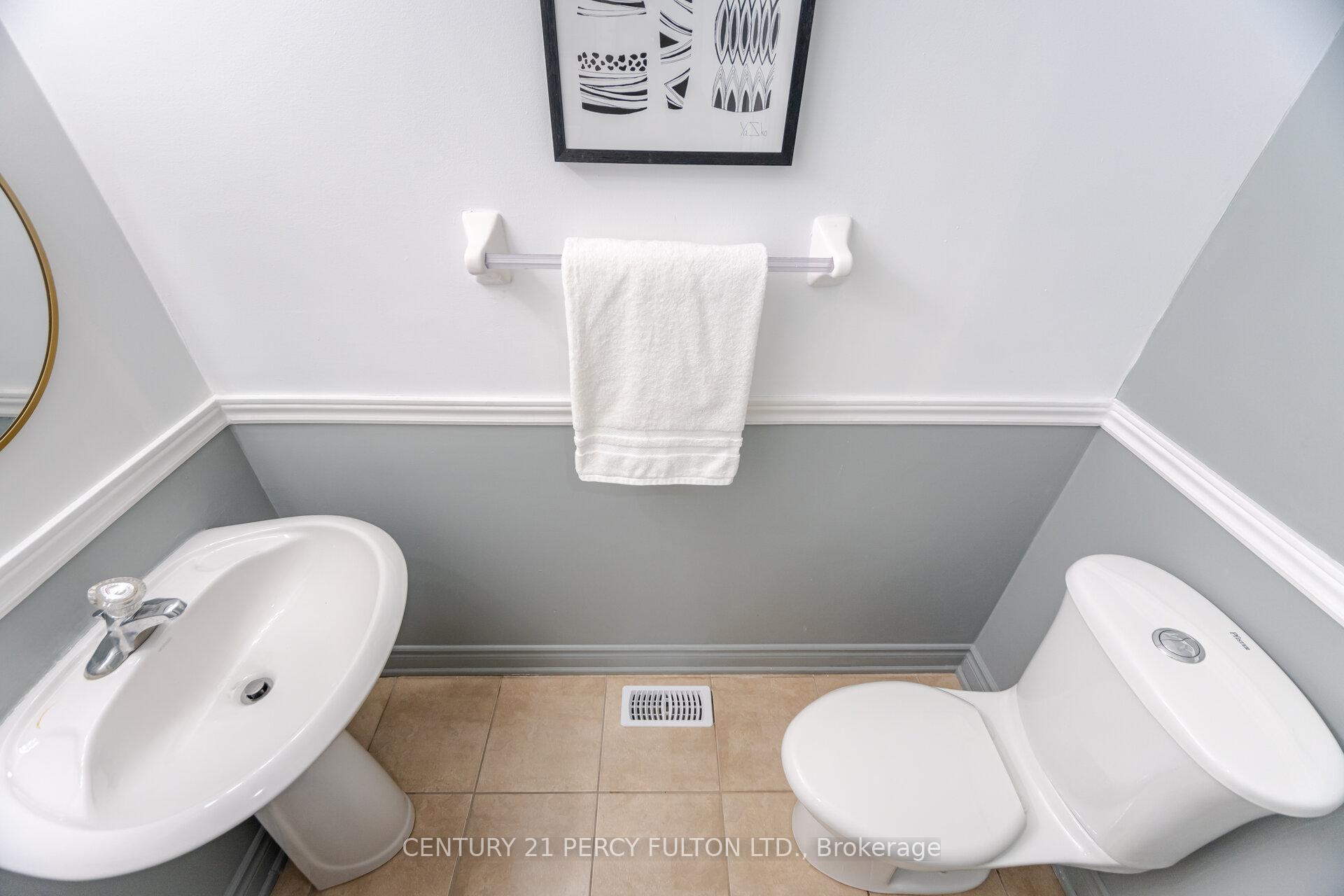 Photo 21 of 640 Sunbird Trail, Pickering, Amberlea — HOMEH