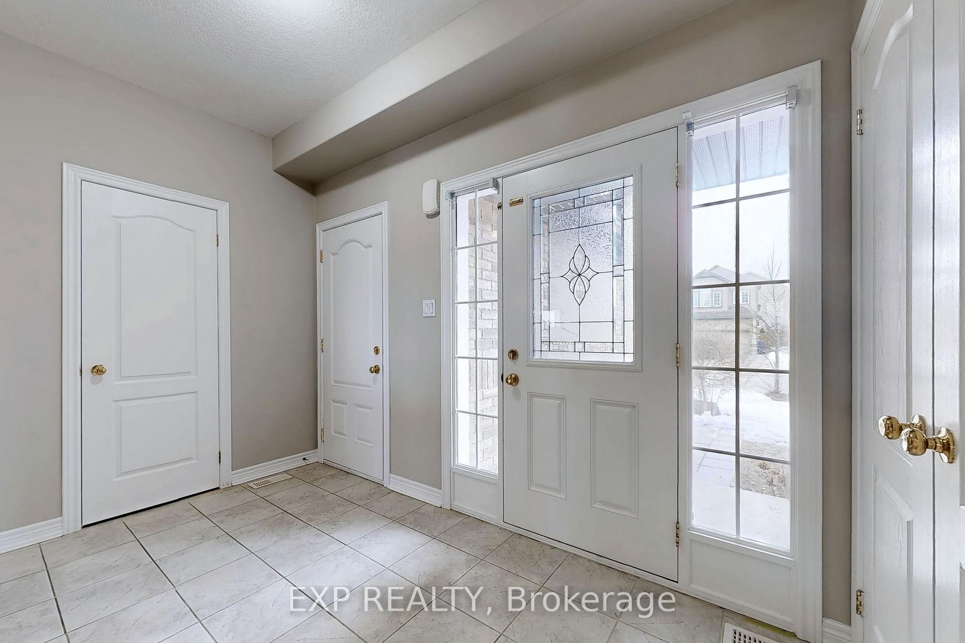 Photo 10 of 12 Burt Avenue, New Tecumseth, Alliston — HOMEH