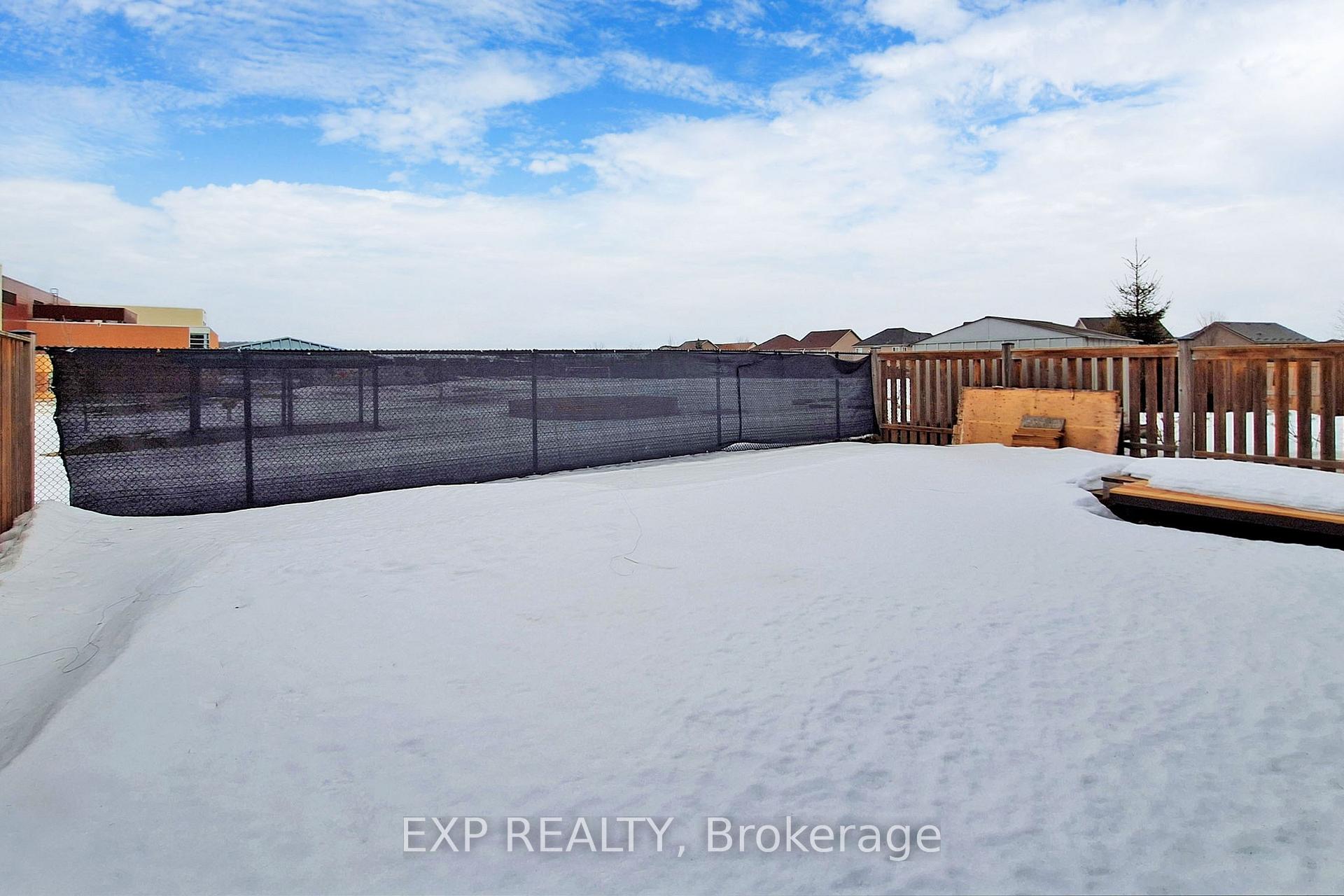 Photo 33 of 12 Burt Avenue, New Tecumseth, Alliston — HOMEH