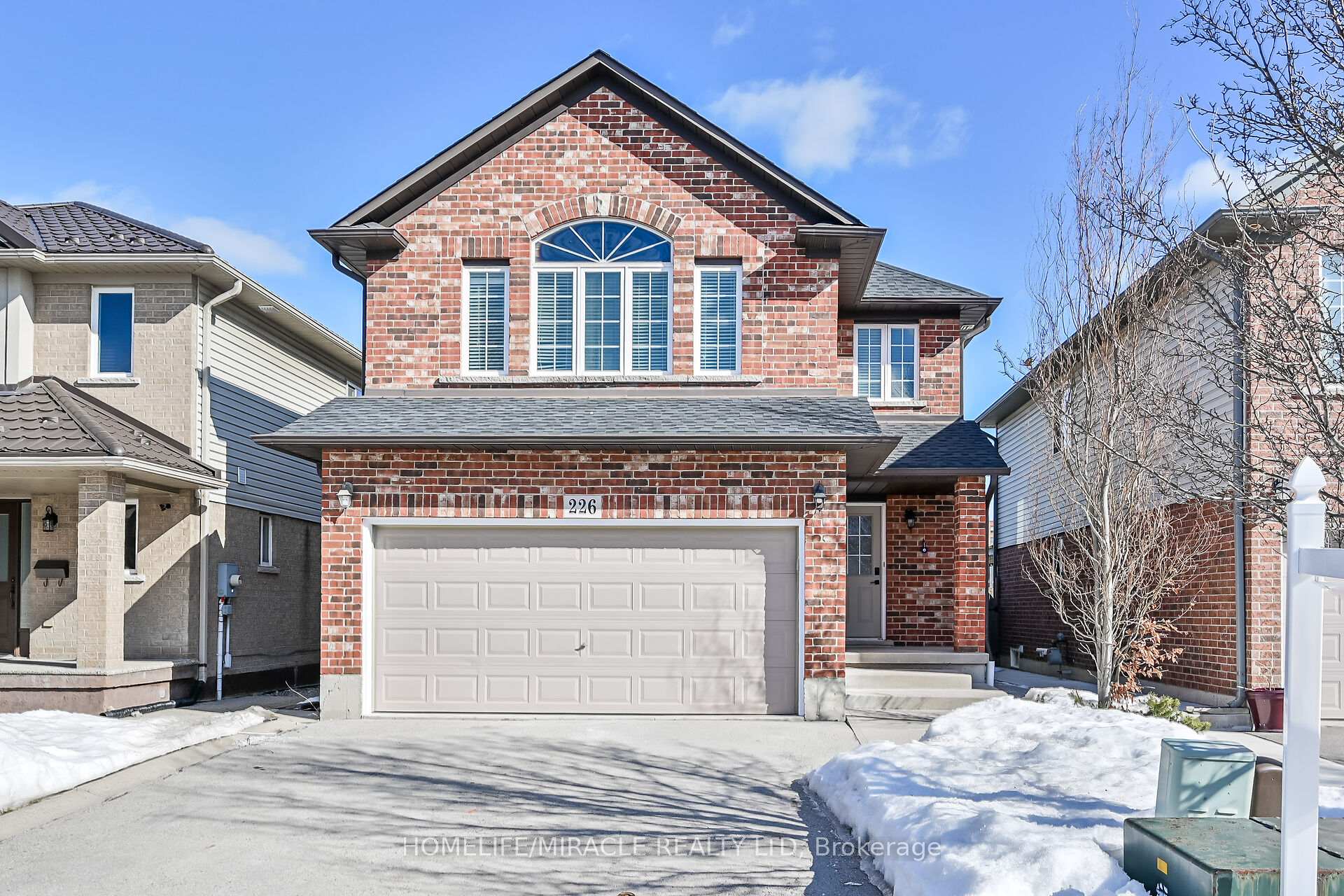 Photo 1 of 226 Spring valley Crescent E, Hamilton, Kernighan — HOMEH