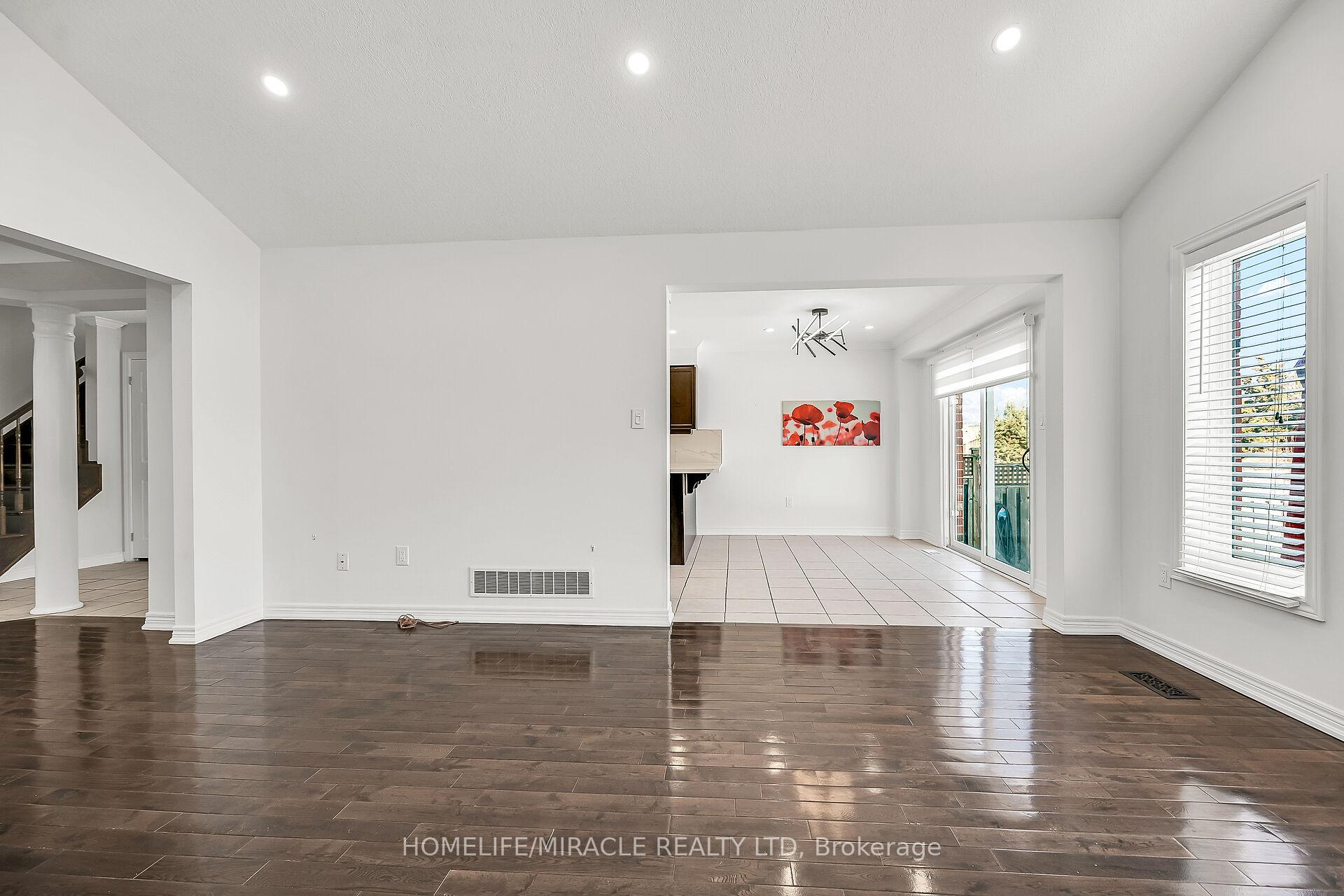 Photo 9 of 226 Spring valley Crescent E, Hamilton, Kernighan — HOMEH