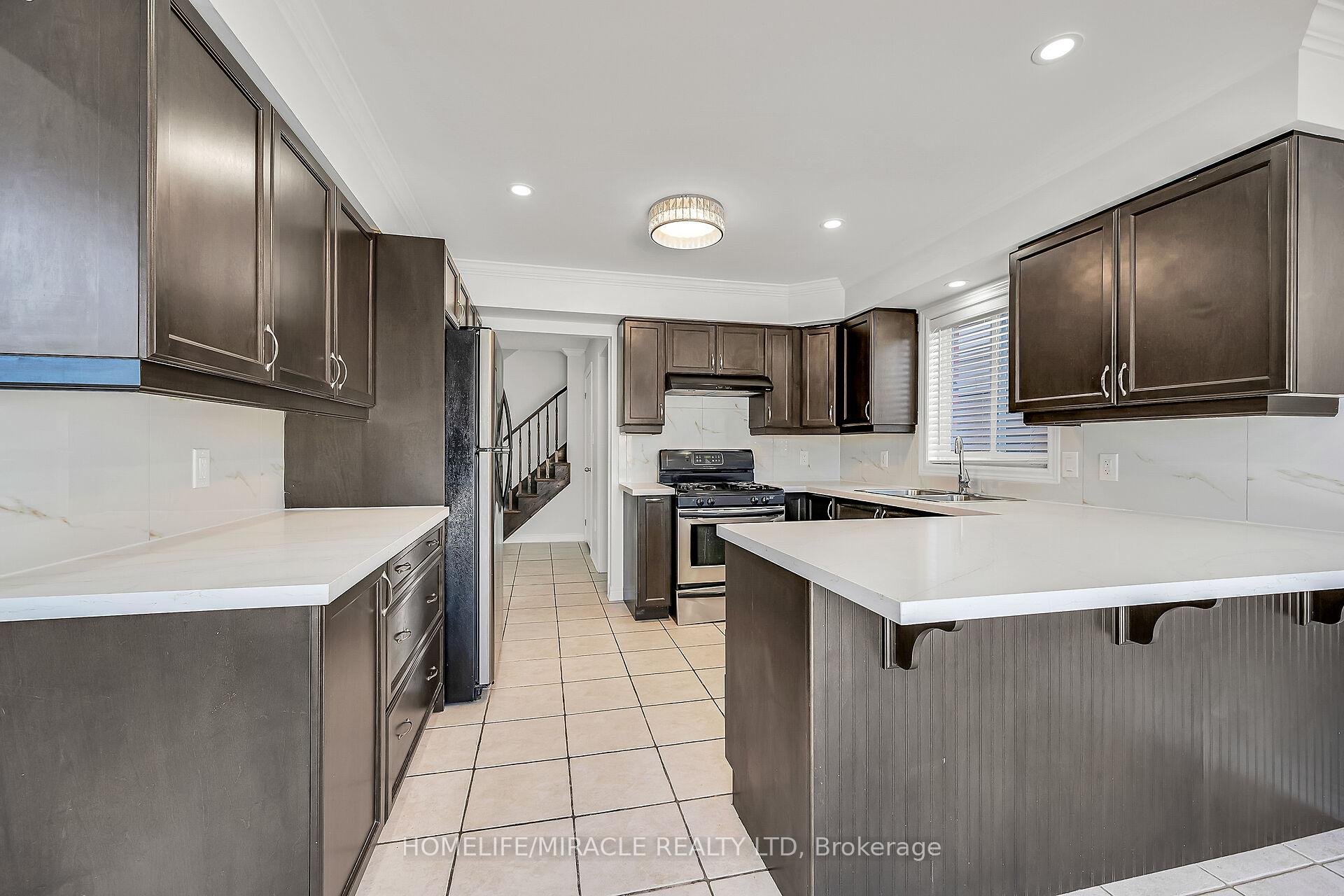 Photo 14 of 226 Spring valley Crescent E, Hamilton, Kernighan — HOMEH