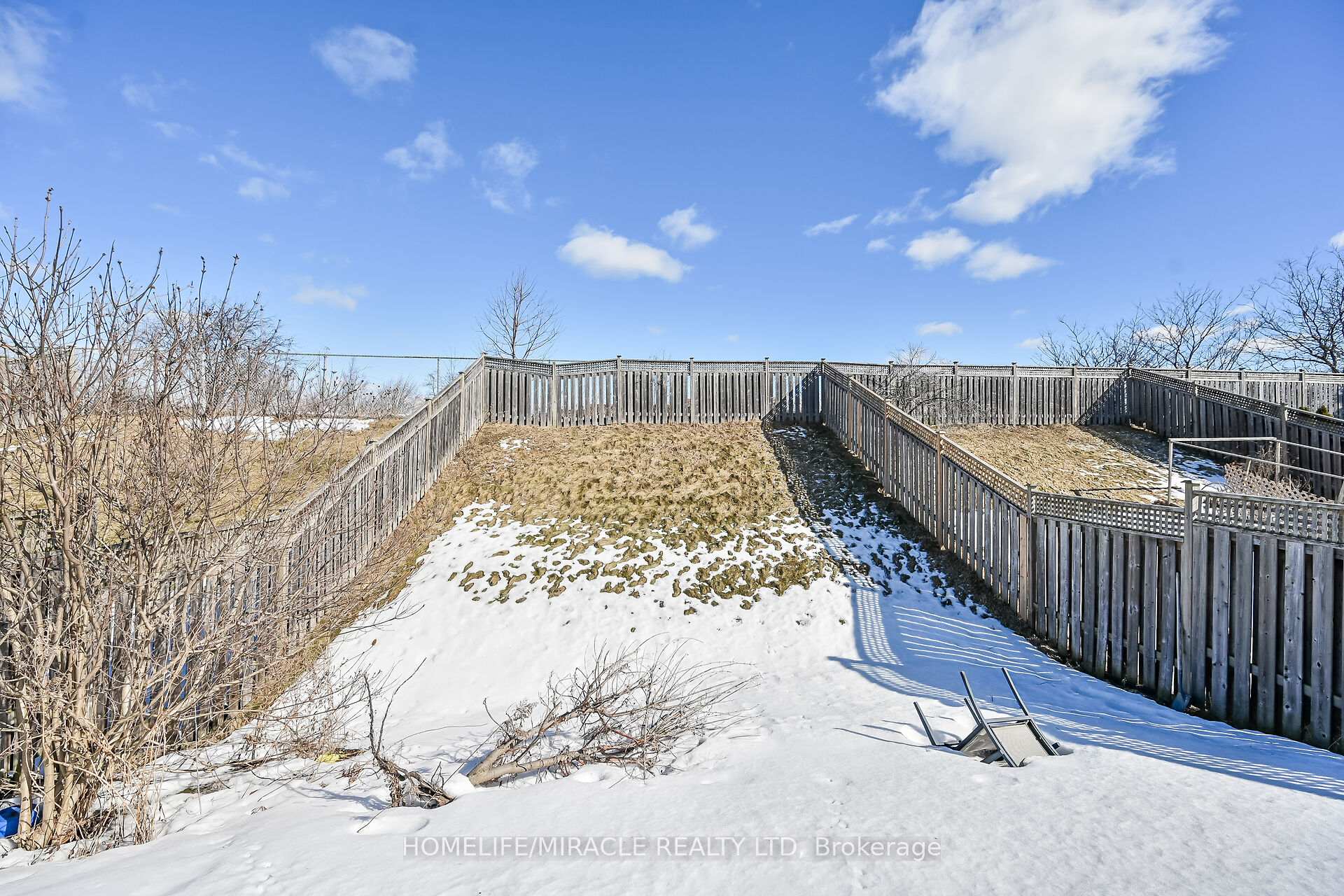 Photo 48 of 226 Spring valley Crescent E, Hamilton, Kernighan — HOMEH
