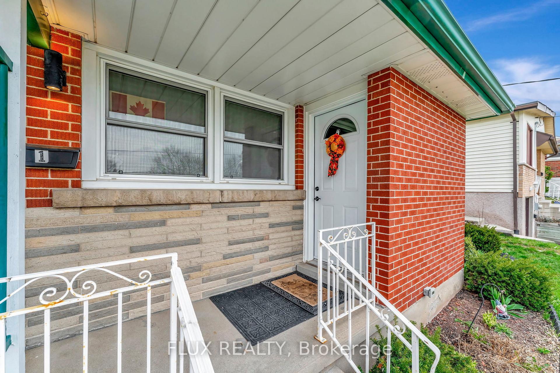 Photo 5 of 204 Clark Avenue, Kitchener — HOMEH