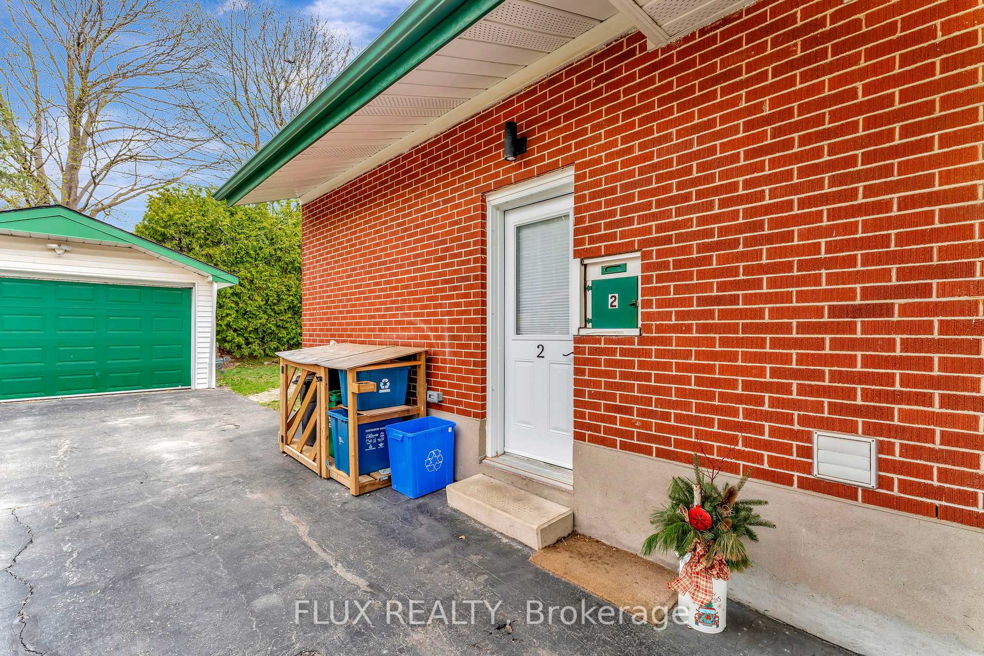 Photo 22 of 204 Clark Avenue, Kitchener — HOMEH