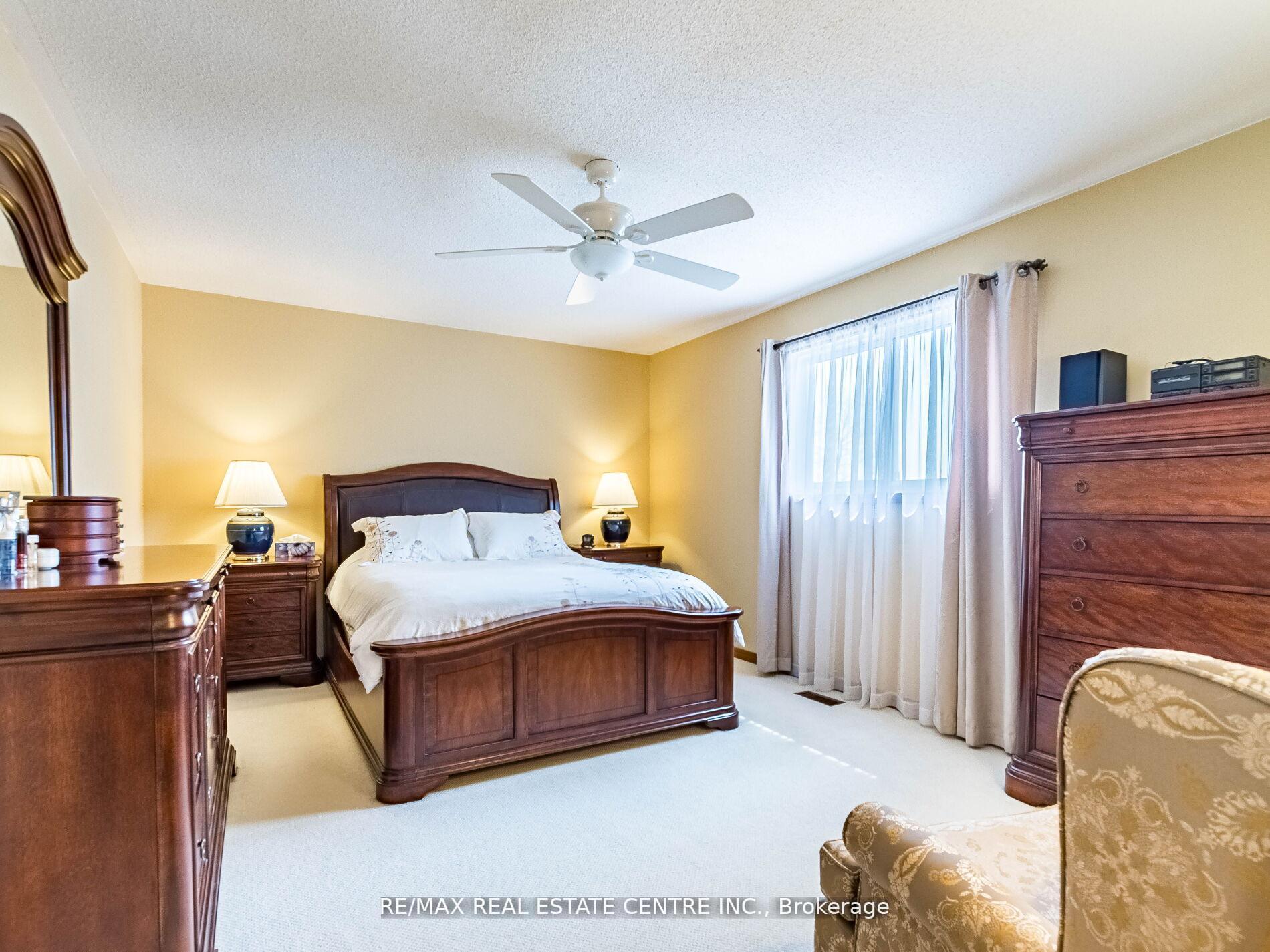 Photo 26 of 34 Inverary Drive, Brampton, Fletcher's Creek South — HOMEH