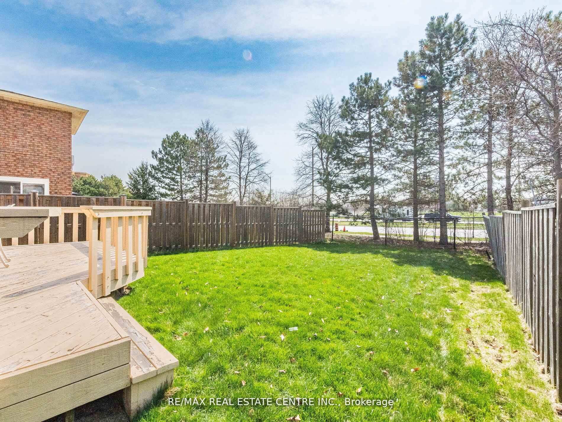 Photo 43 of 34 Inverary Drive, Brampton, Fletcher's Creek South — HOMEH