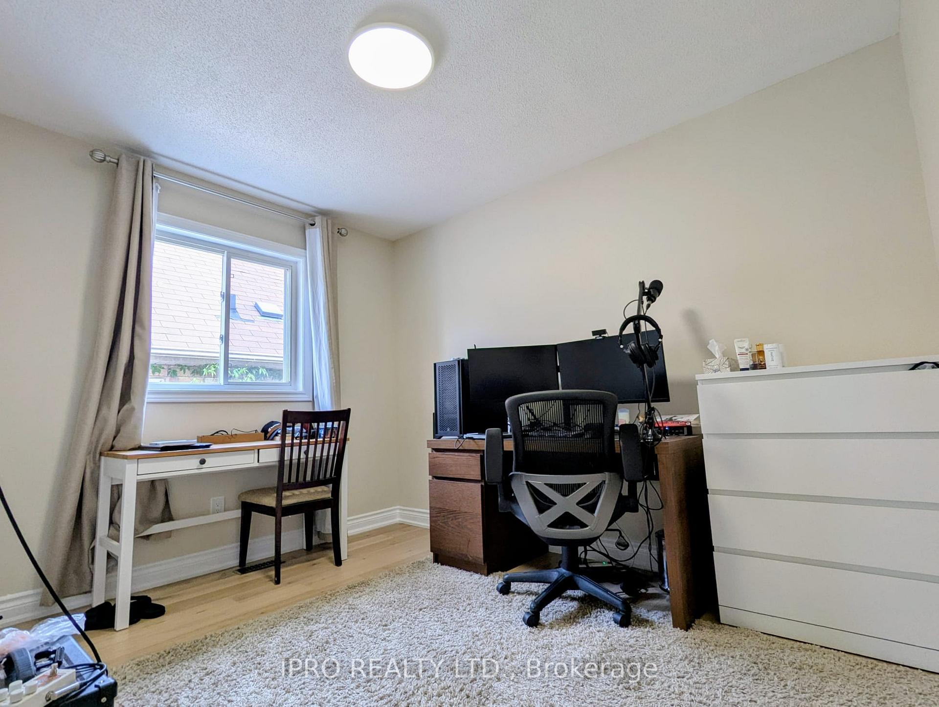 Photo 9 of 75 Ian Drive, Georgina, Keswick South — HOMEH