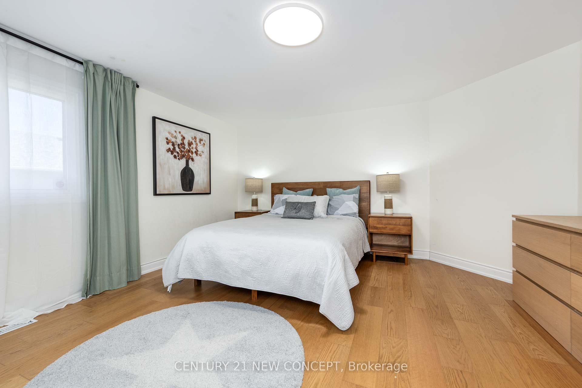 Photo 13 of 88 Bradbeer Crescent, Vaughan, Crestwood-Springfarm-Yorkhill — HOMEH
