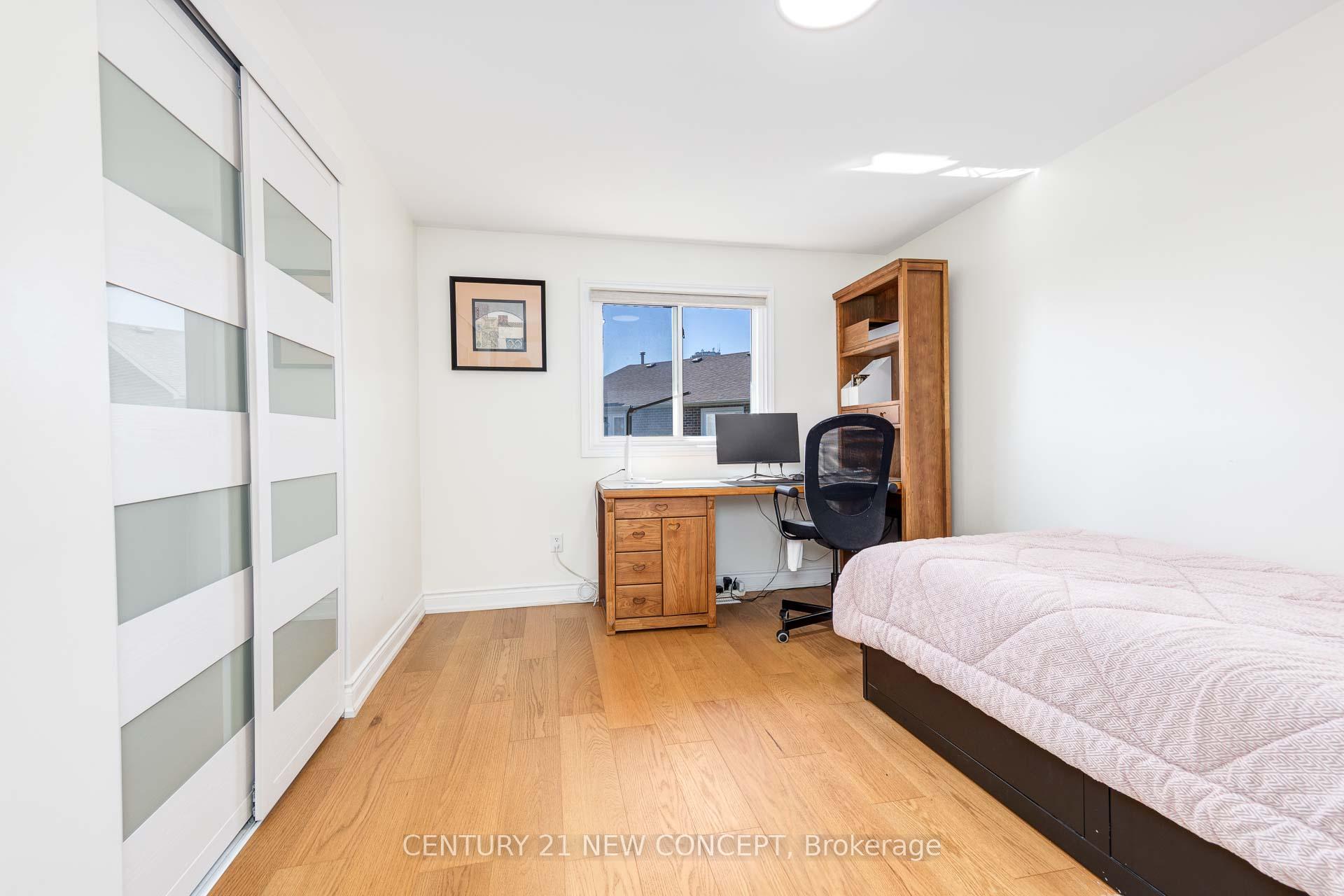 Photo 17 of 88 Bradbeer Crescent, Vaughan, Crestwood-Springfarm-Yorkhill — HOMEH