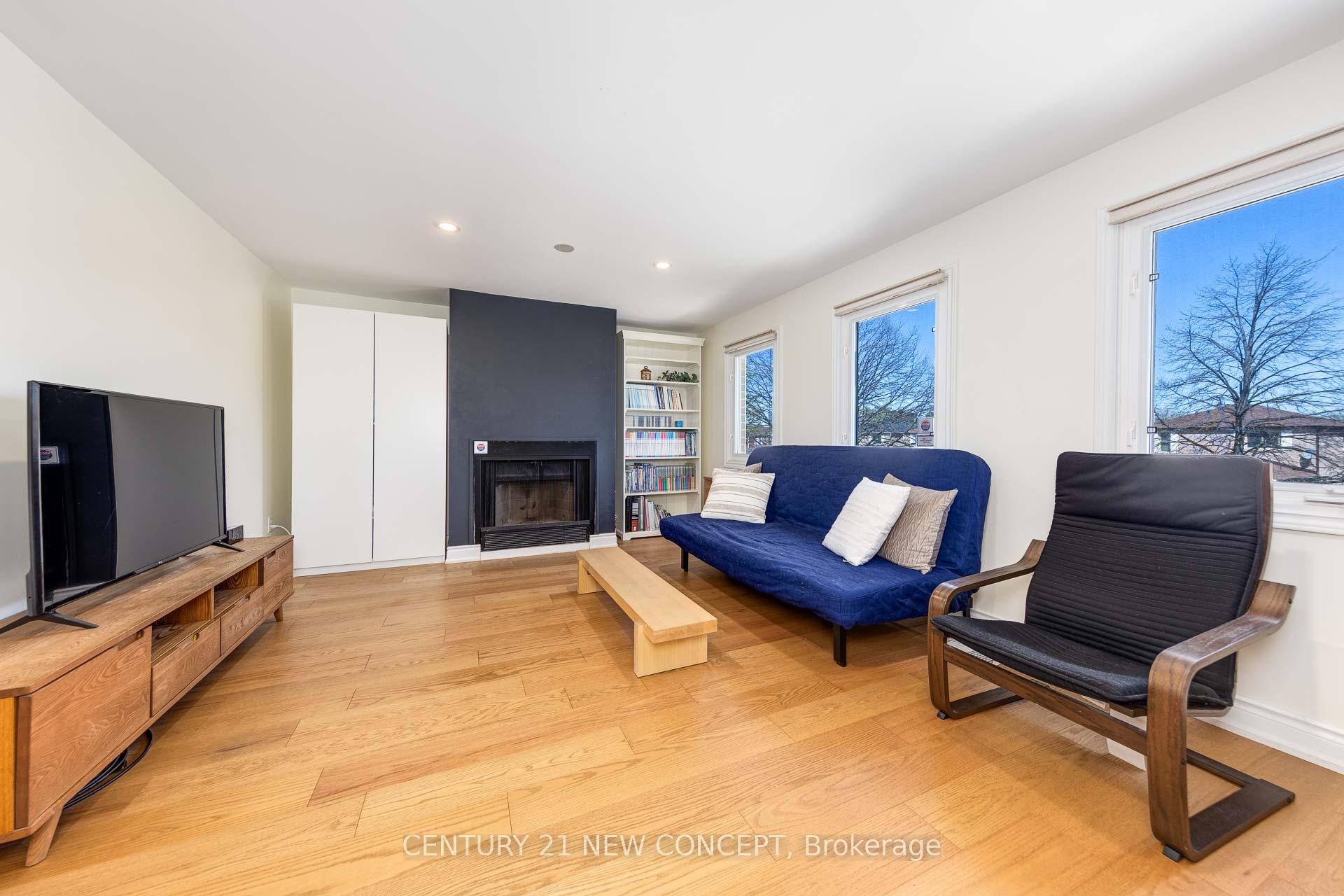 Photo 21 of 88 Bradbeer Crescent, Vaughan, Crestwood-Springfarm-Yorkhill — HOMEH