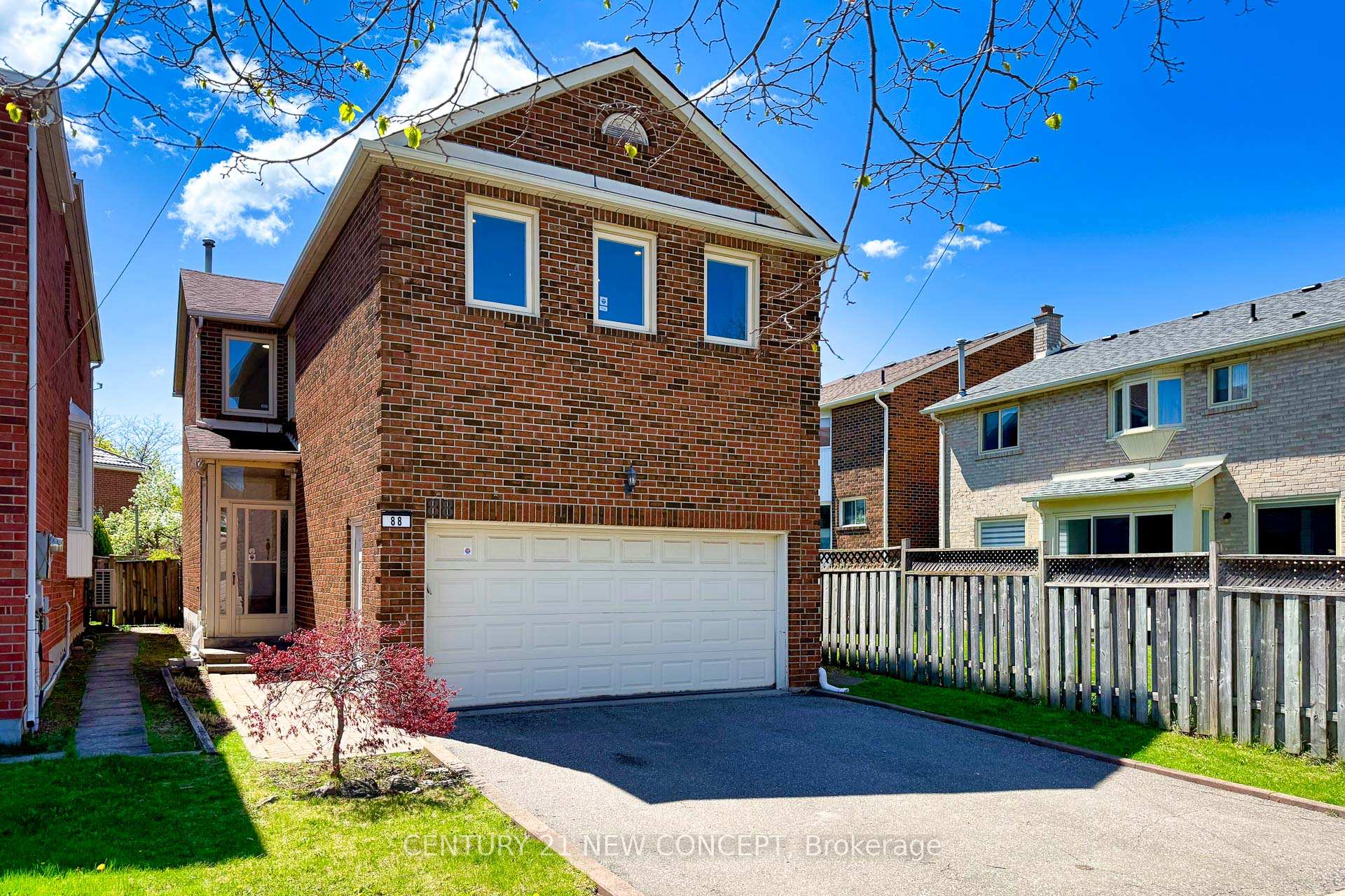 Photo 30 of 88 Bradbeer Crescent, Vaughan, Crestwood-Springfarm-Yorkhill — HOMEH