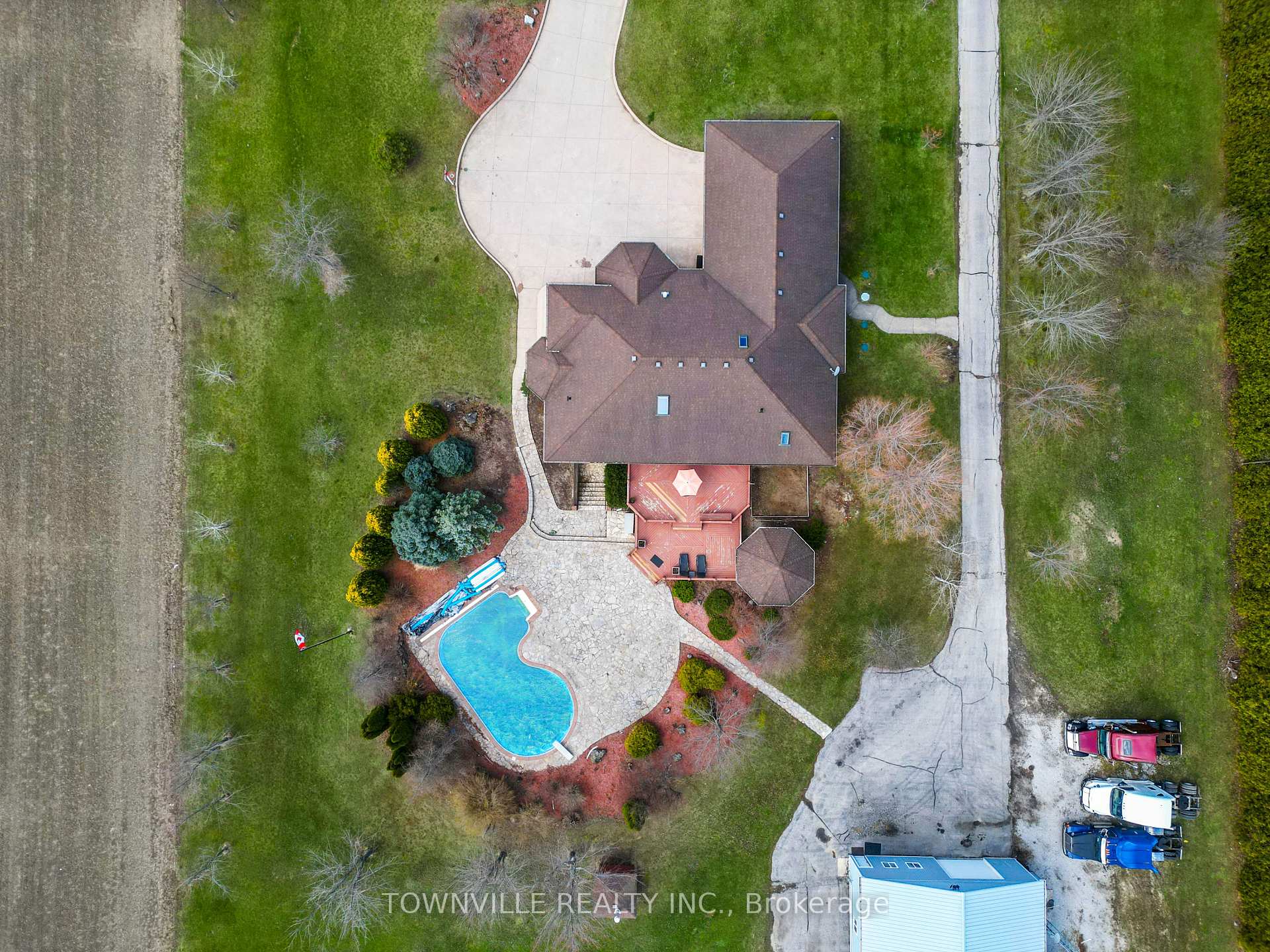 Photo 9 of 7400 11th Concession Road, Tecumseh — HOMEH