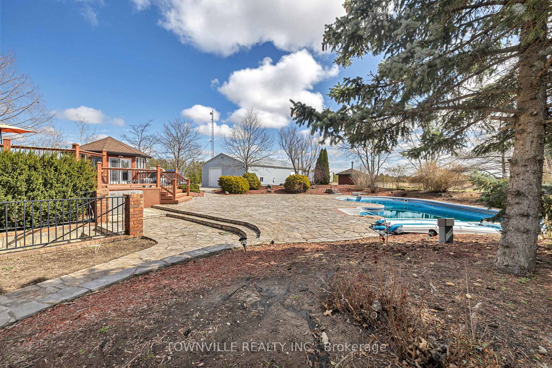 Photo 21 of 7400 11th Concession Road, Tecumseh — HOMEH