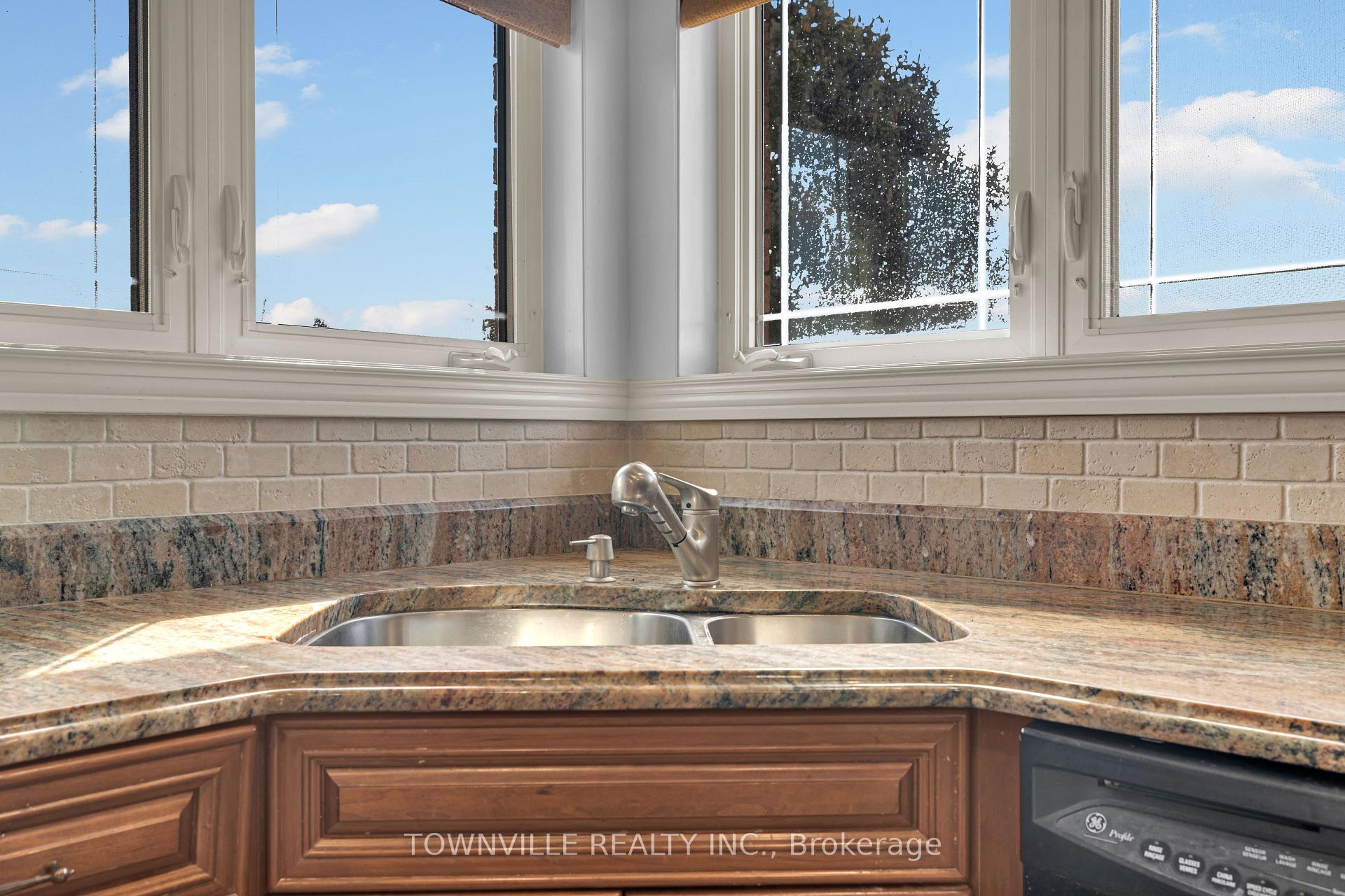 Photo 35 of 7400 11th Concession Road, Tecumseh — HOMEH