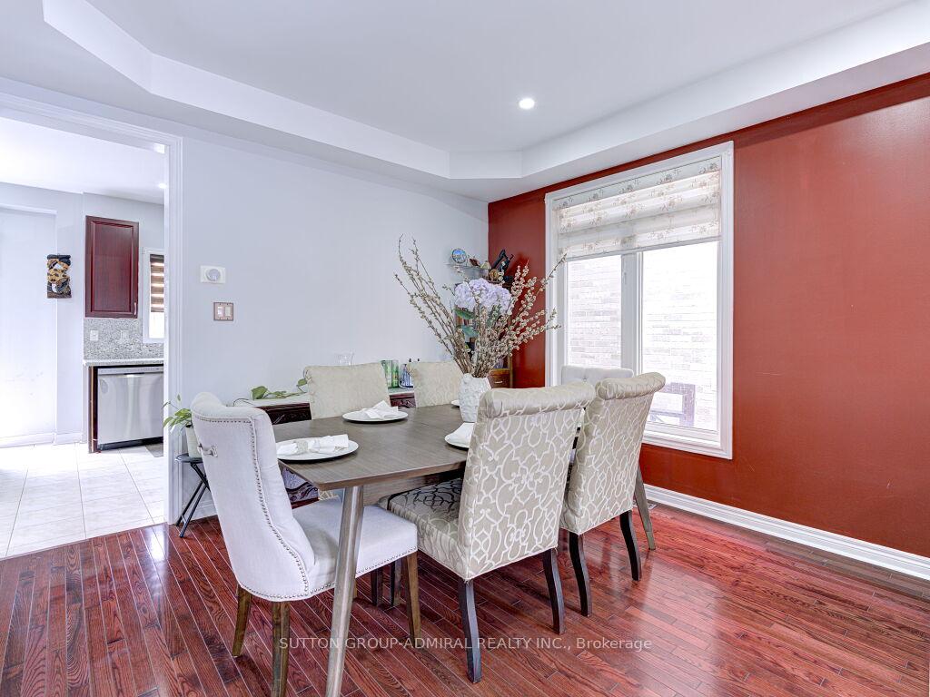 Photo 6 of 14 Maple Valley Street, Brampton, Bram East — HOMEH
