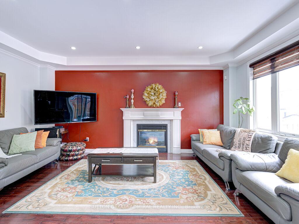 Photo 10 of 14 Maple Valley Street, Brampton, Bram East — HOMEH
