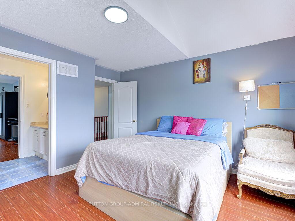Photo 38 of 14 Maple Valley Street, Brampton, Bram East — HOMEH