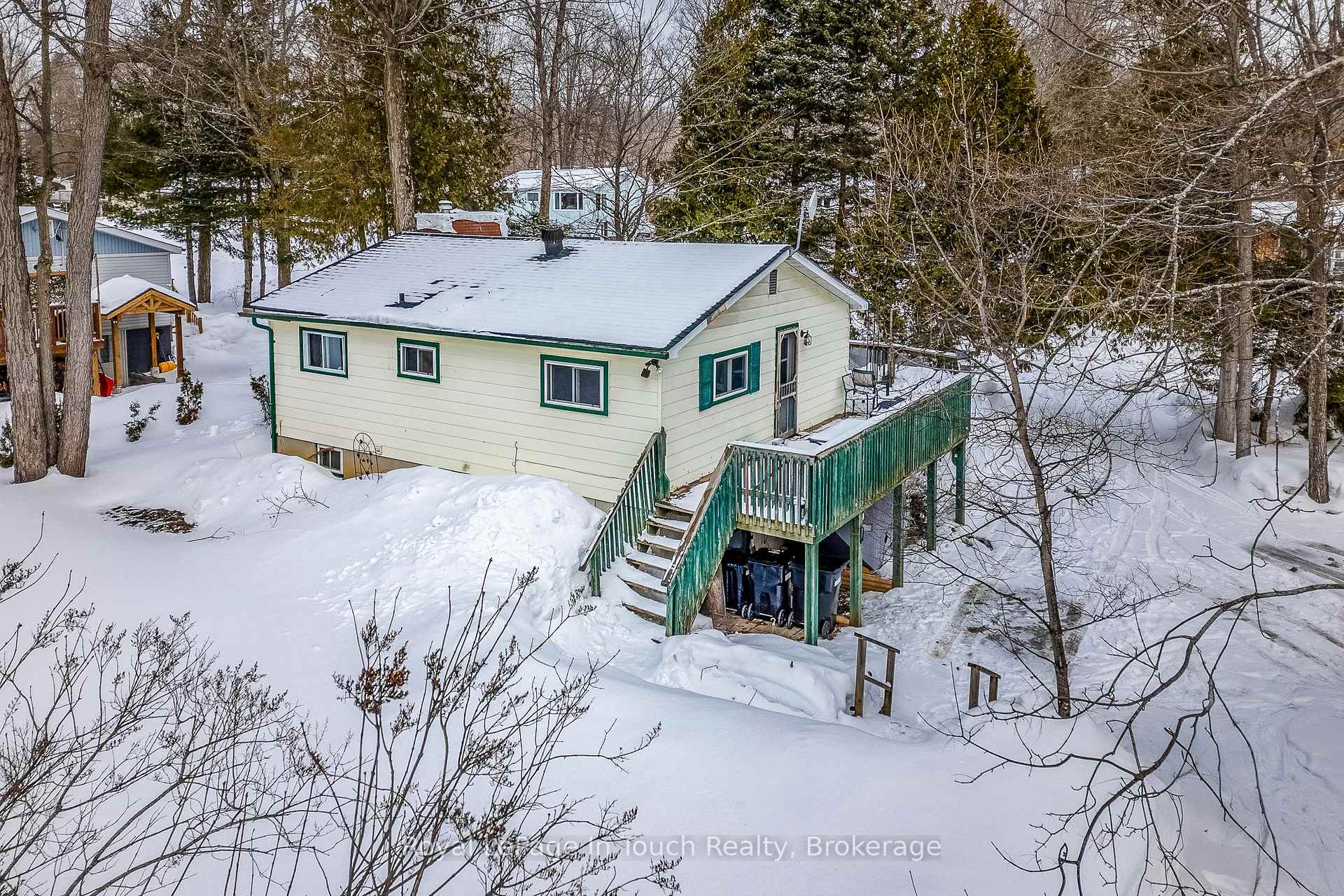 Photo 1 of 7 Dundee Drive, Tiny, Rural Tiny — HOMEH