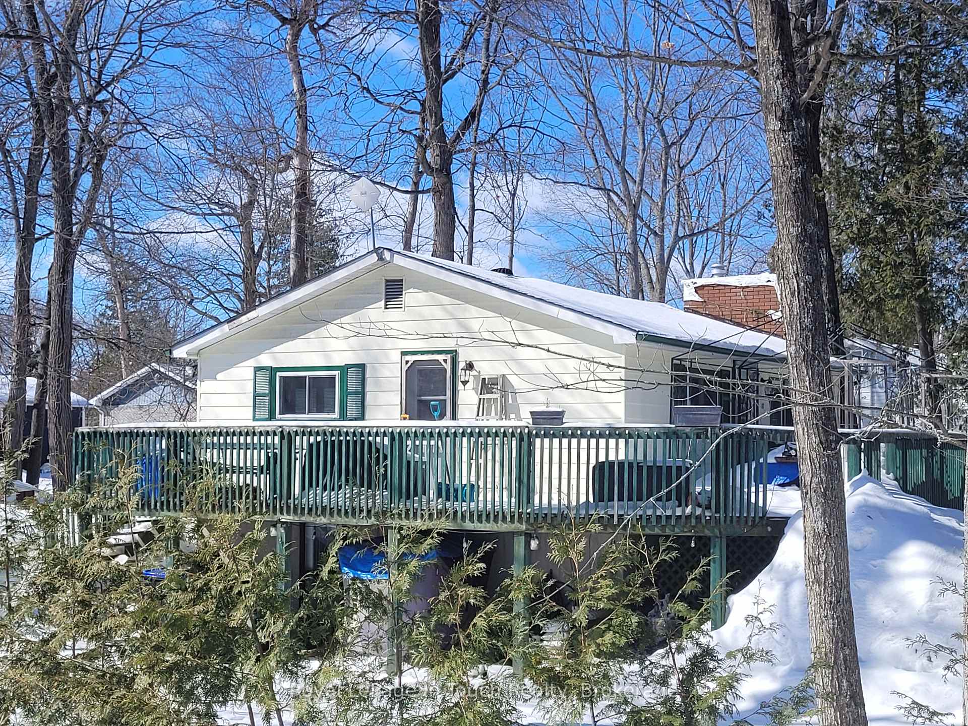 Photo 8 of 7 Dundee Drive, Tiny, Rural Tiny — HOMEH