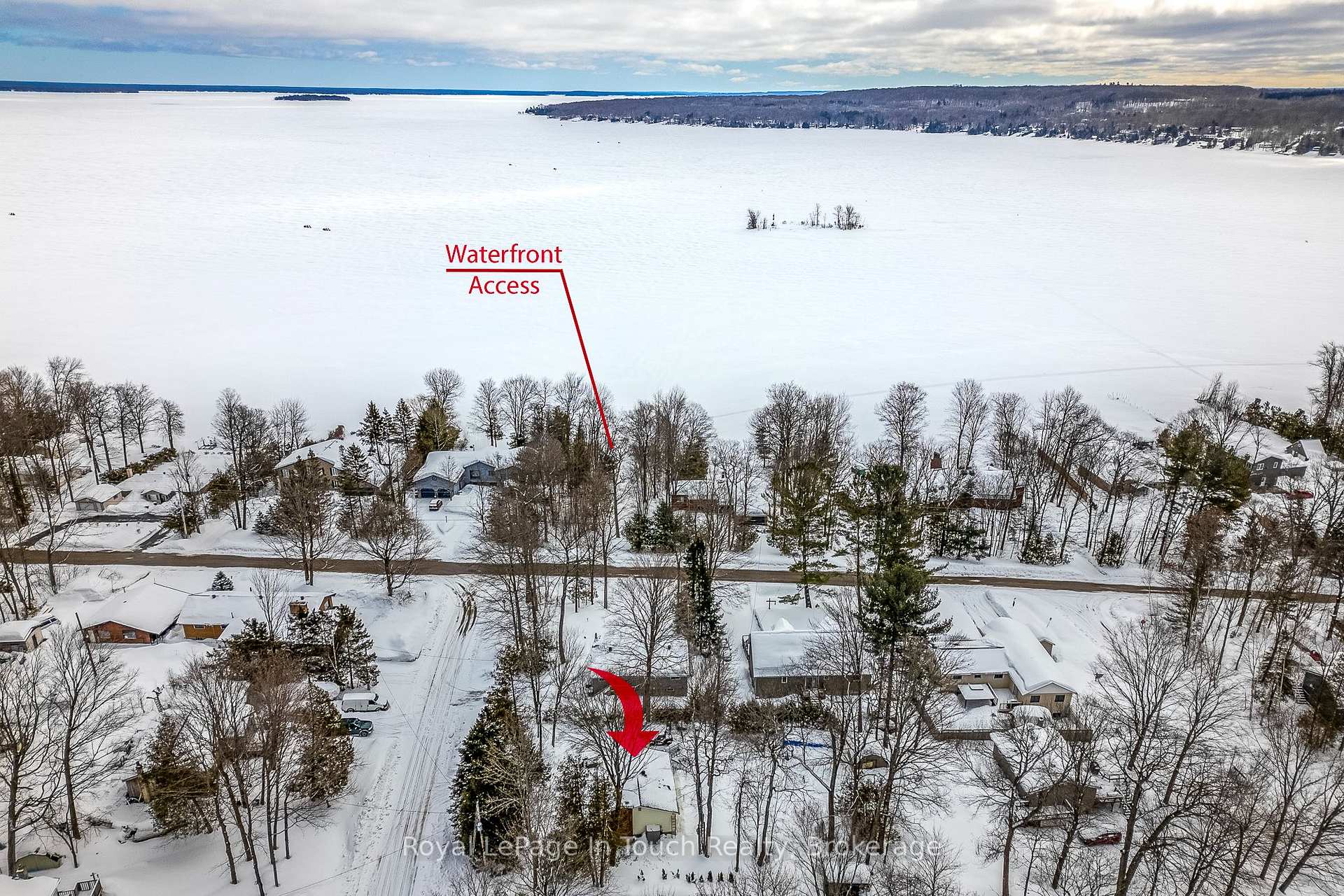 Photo 23 of 7 Dundee Drive, Tiny, Rural Tiny — HOMEH