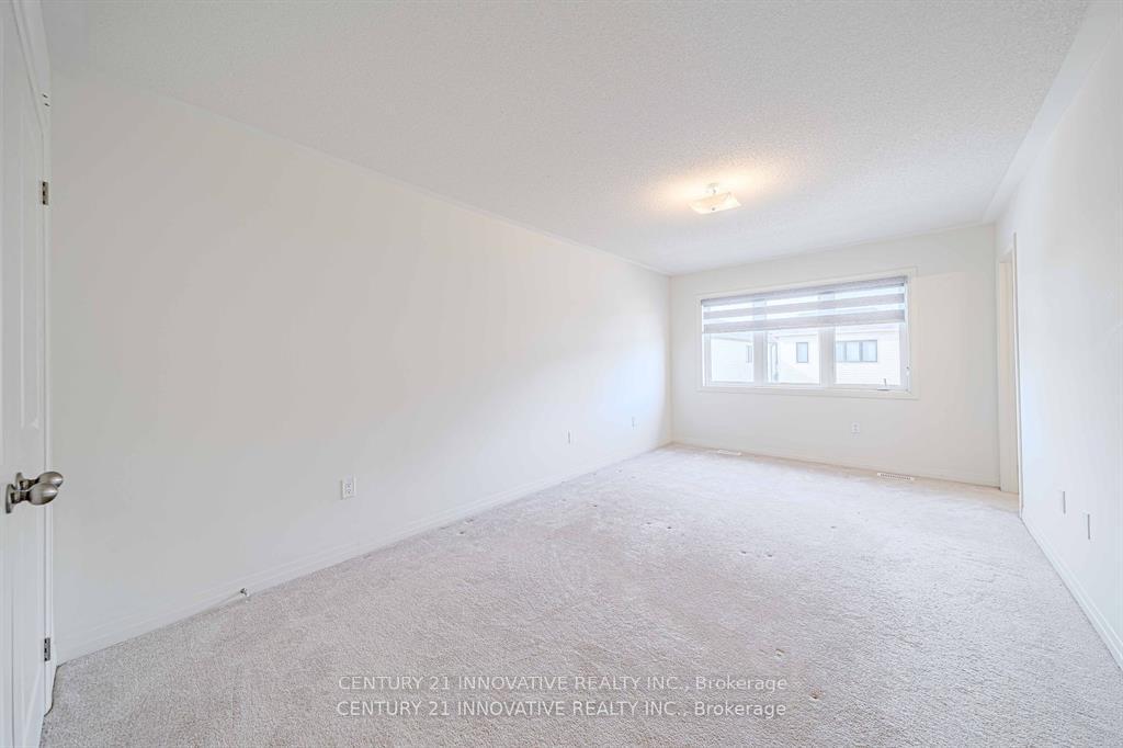 Photo 25 of 46 Clipper Lane, Clarington, Bowmanville — HOMEH