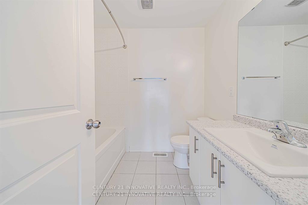 Photo 42 of 46 Clipper Lane, Clarington, Bowmanville — HOMEH