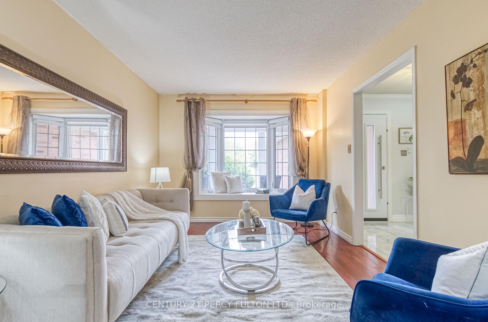 Photo 9 of 82 Chapman Drive, Ajax, Central — HOMEH
