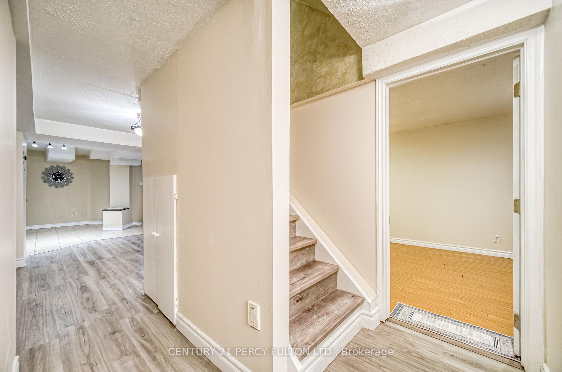 Photo 31 of 82 Chapman Drive, Ajax, Central — HOMEH