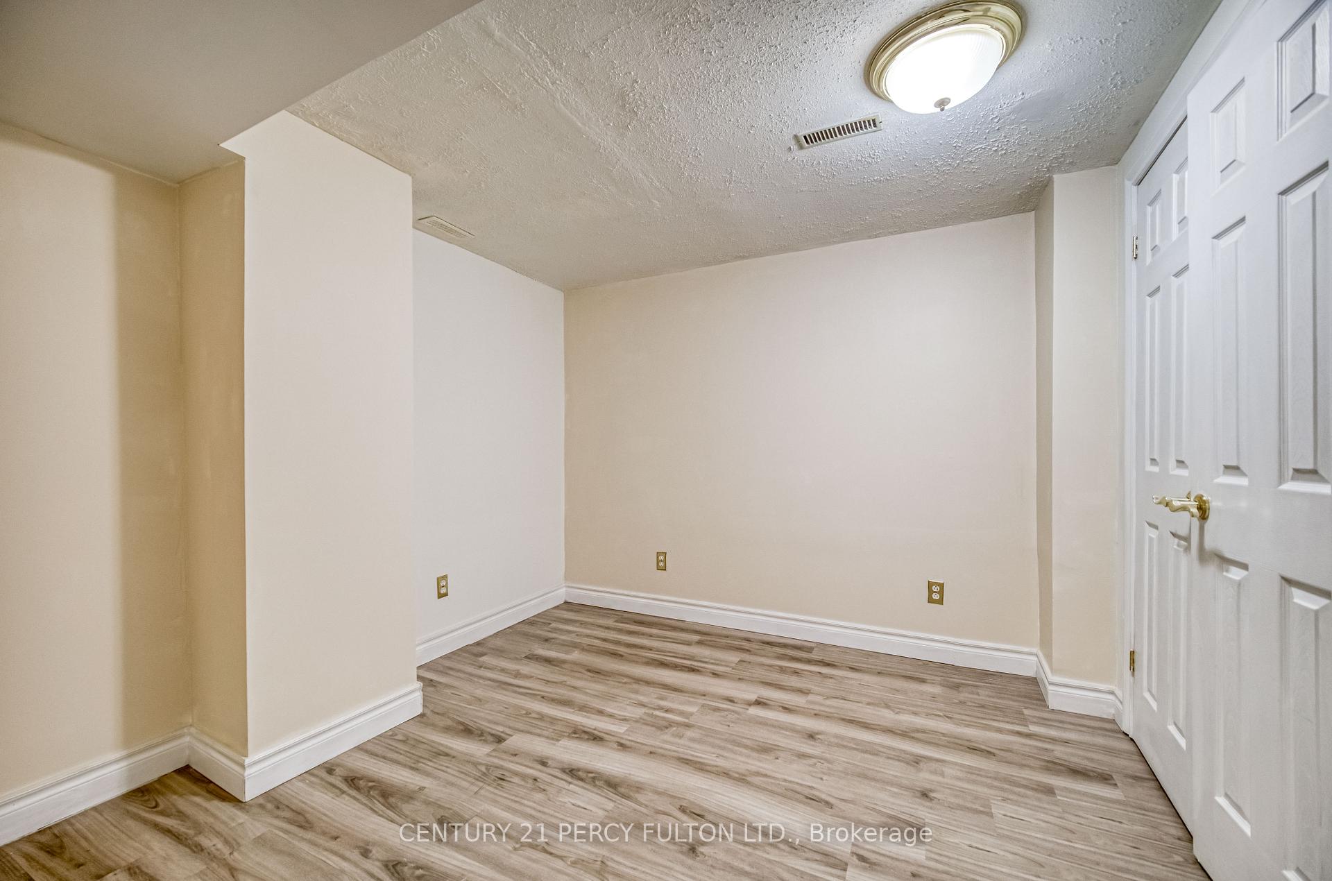 Photo 34 of 82 Chapman Drive, Ajax, Central — HOMEH