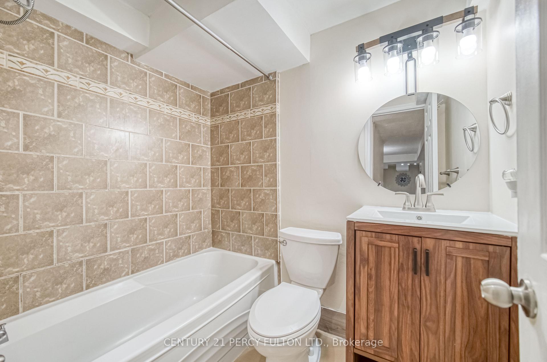 Photo 32 of 82 Chapman Drive, Ajax, Central — HOMEH